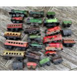 Tin plate clockwork train and carriages to include Royal Scott x 2, British Railways 3063, 490, 5050