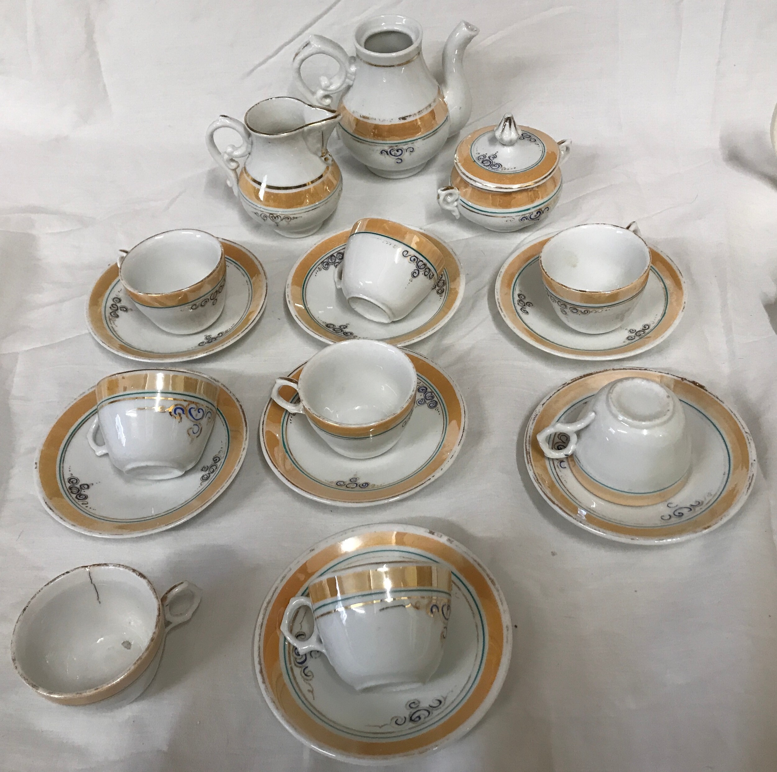 Two children's tea sets, one brown and gilt rimmed 18 pieces and one white pottery 9 pieces tea - Image 3 of 3
