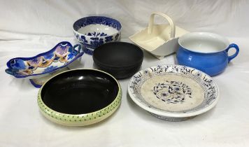 Seven dishes and bowls of various makers to include Royal Doulton, TG+FB, Wedgwood, Carlton Ware,