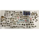 A large collection of World coins to incl Italy, France, Germany, US, Canada, NZ, etc, to include
