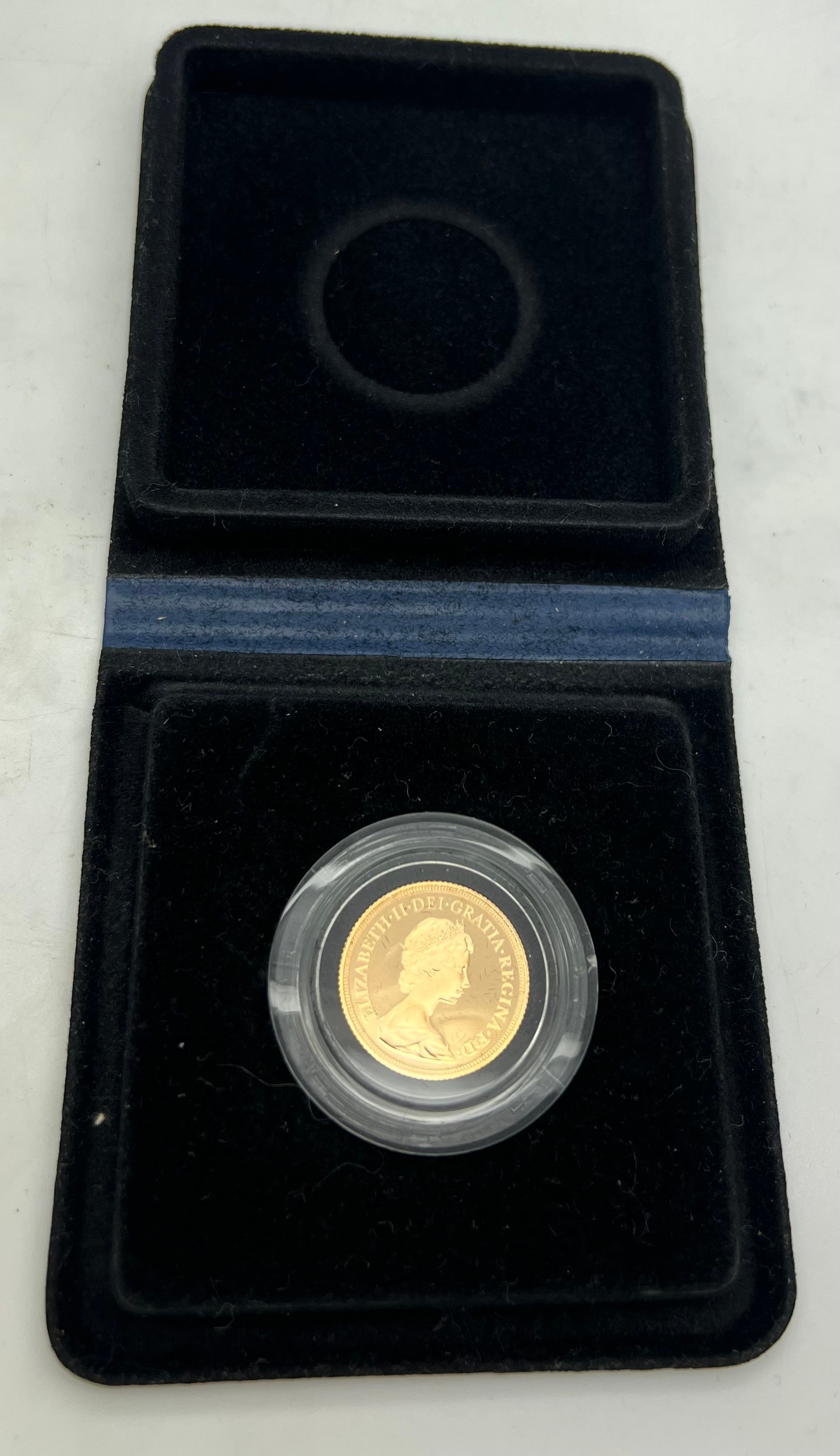 Elizabeth II proof full sovereign 1979 in original Royal Mint case of issue.