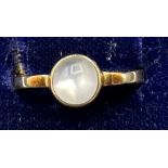 A 9ct gold ring set with single moonstone, size O, 3.3gm weight.Condition ReportGood condition.