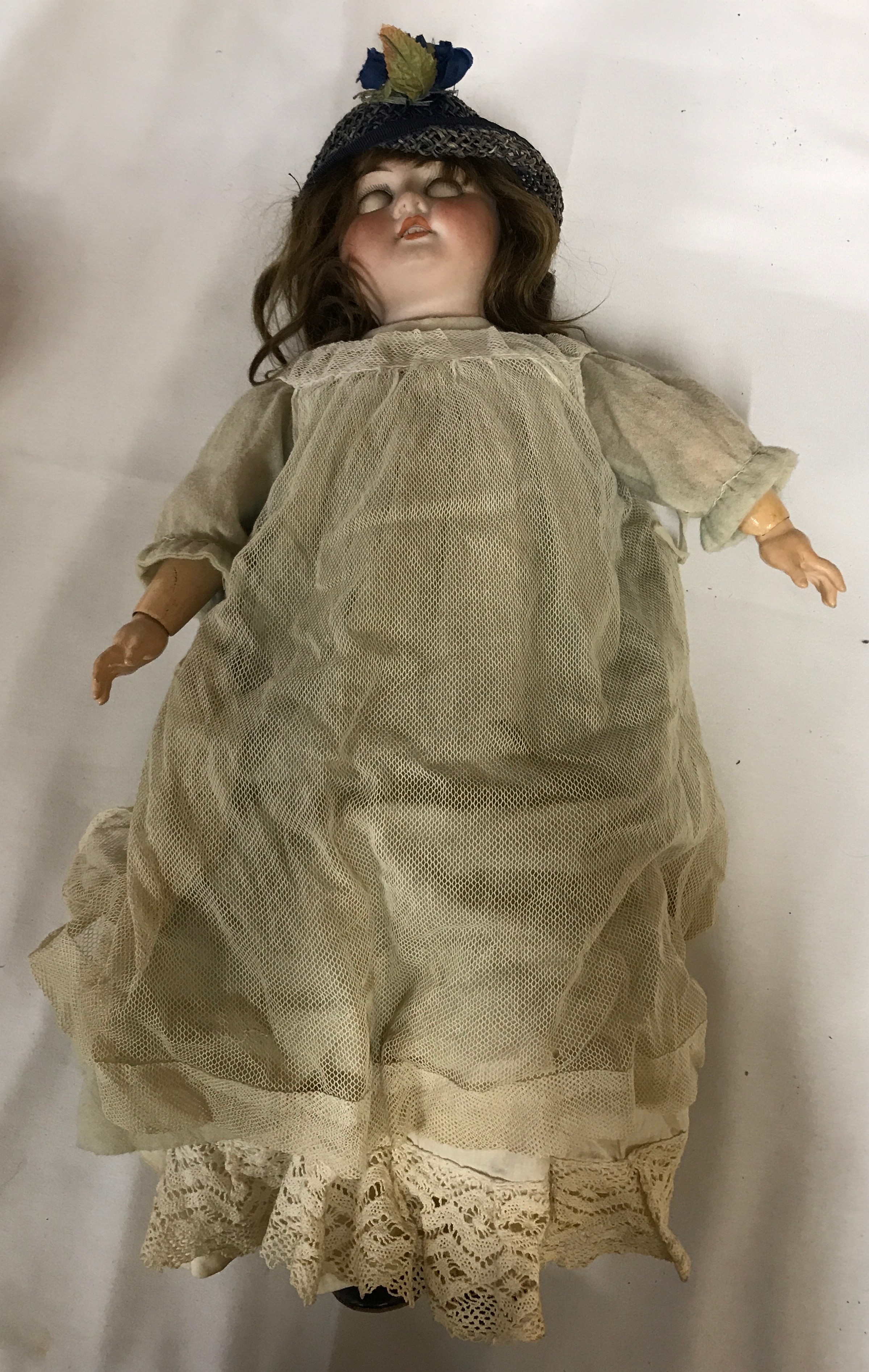 Two dolls to include one Armand Marseille - AMDEP - An Armand Marseille German bisque doll marked - Image 3 of 5
