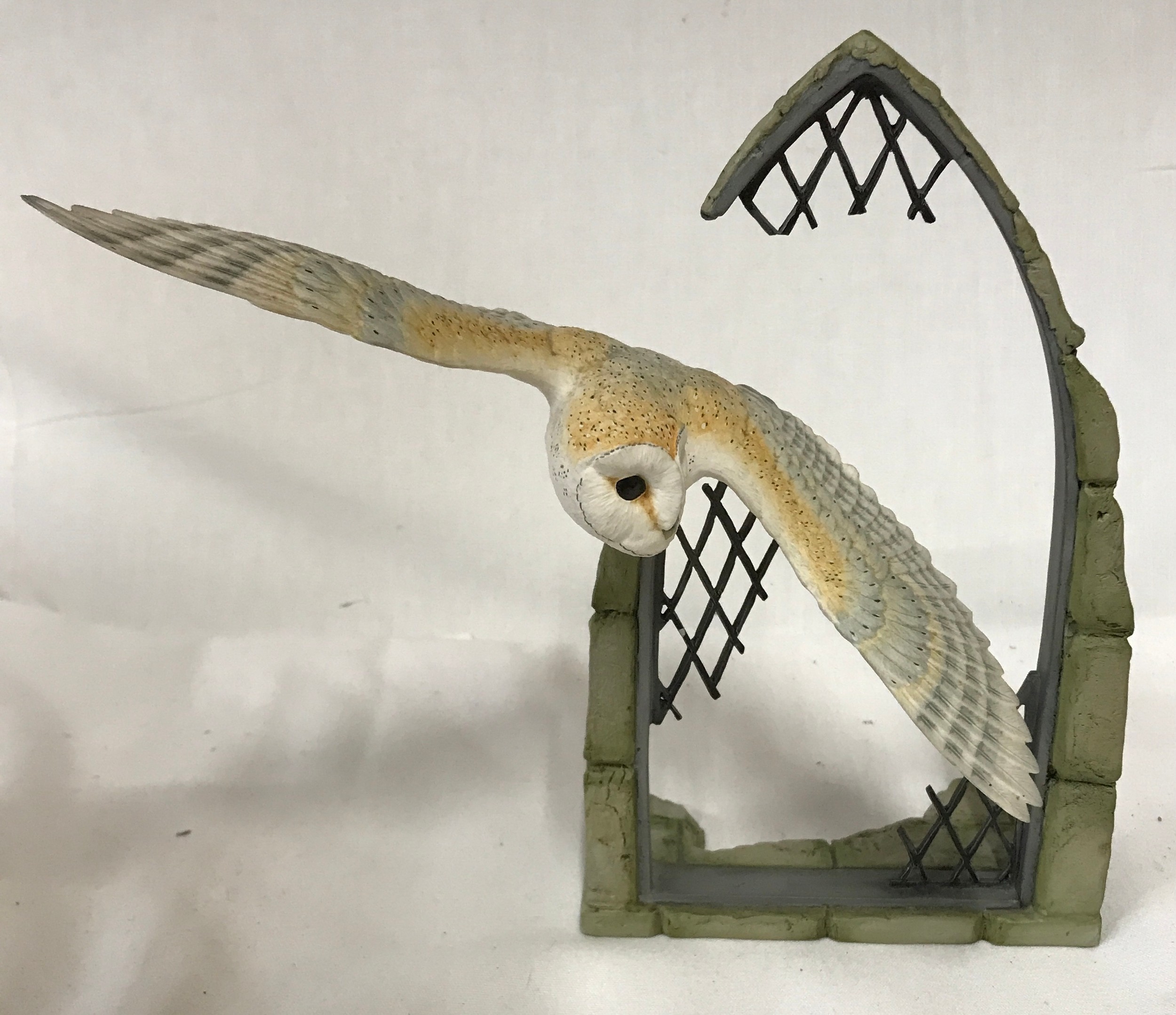 Collection of three Owl models to include Border Fine Art Finesse - Barn Owl and Gothic window, - Image 3 of 8