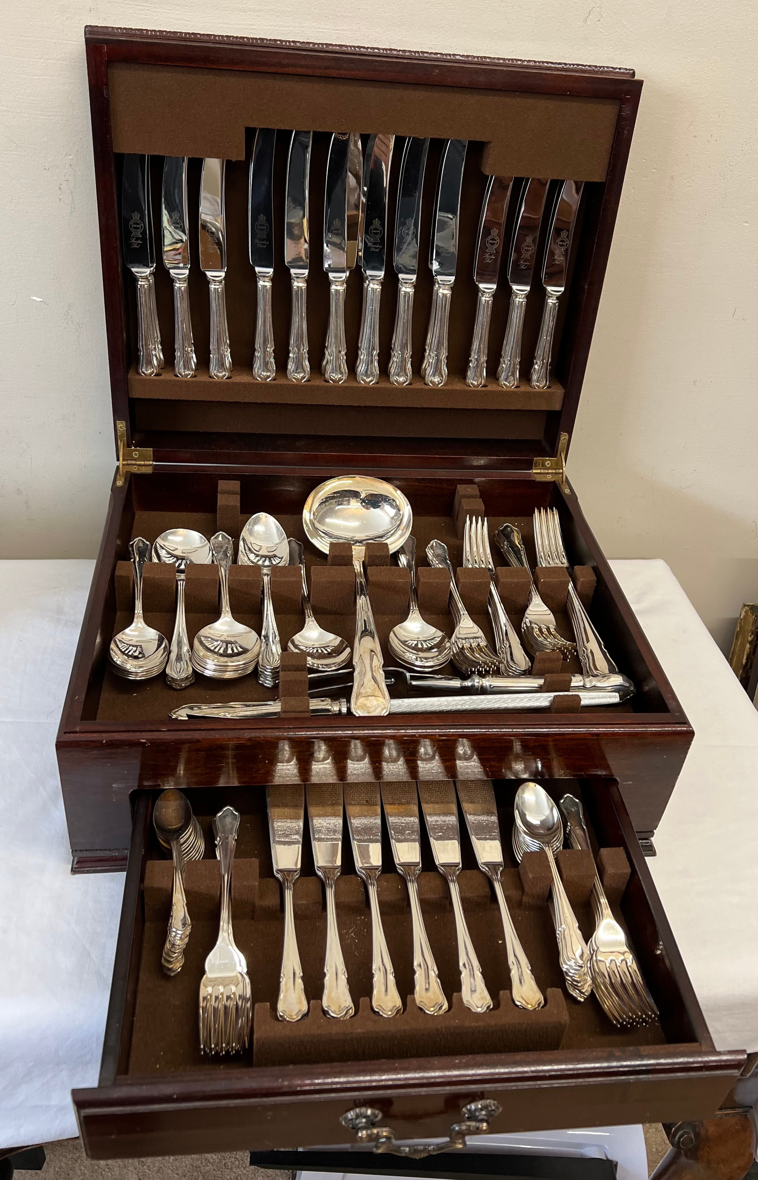 A a wooden cased canteen of silver plated cutlery with drawer to front. - Image 2 of 3