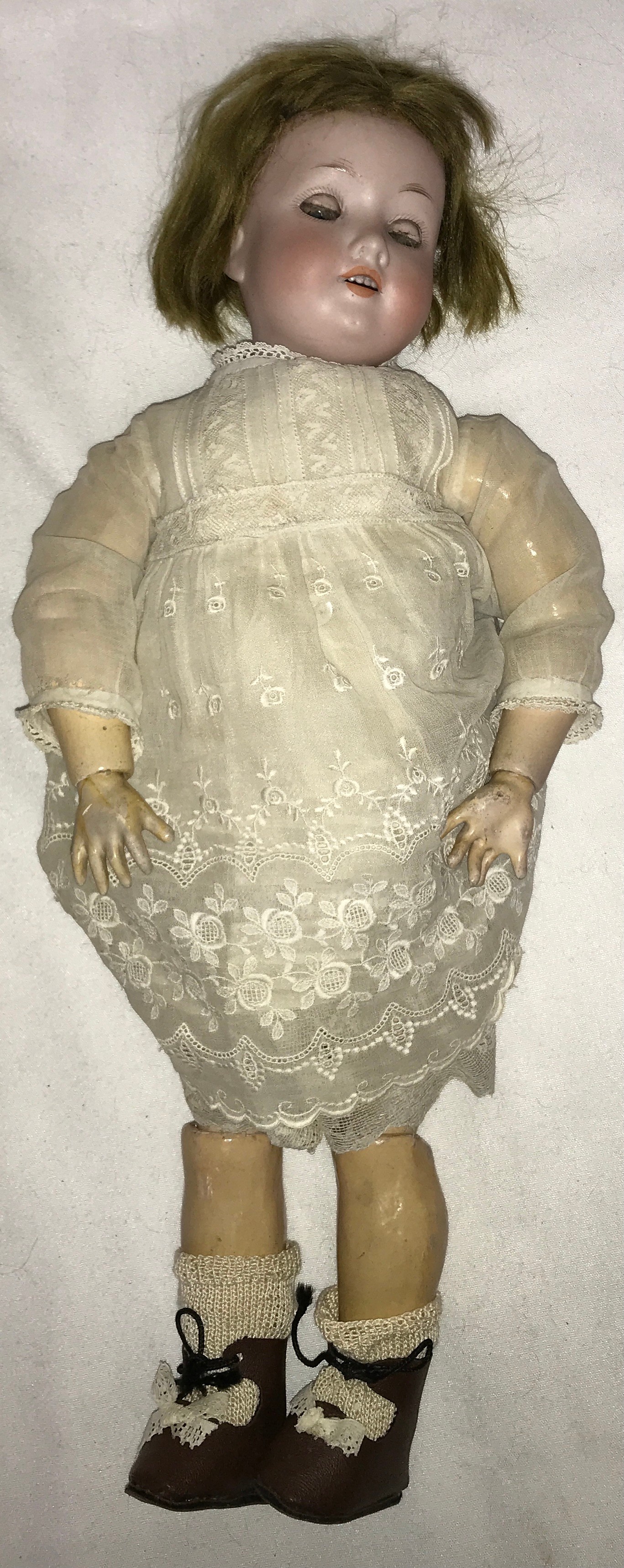 Two bisque headed dolls to include Armand Marseille, Germany No 390 with blue sleeping eyes 48cm, - Image 2 of 7