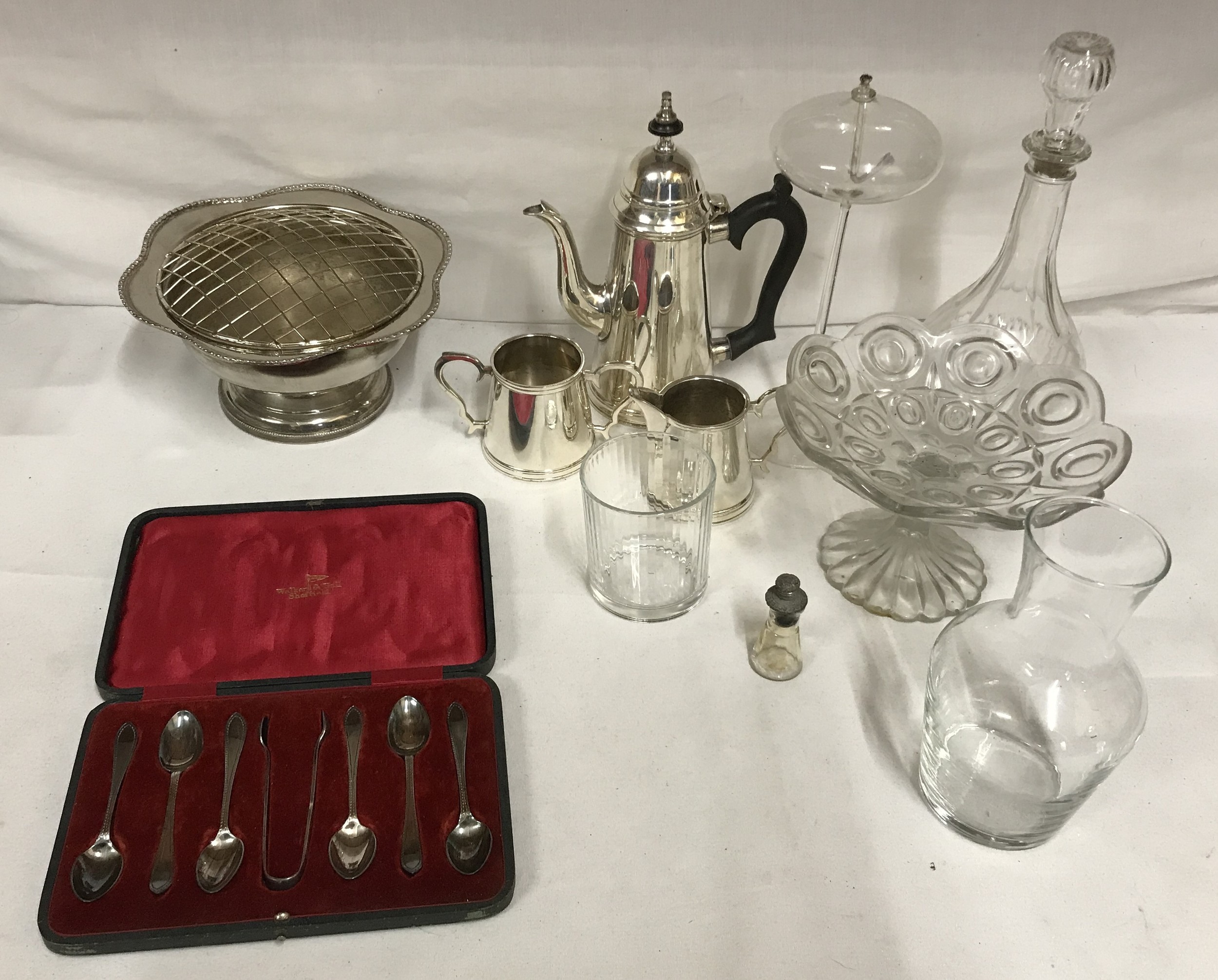 Coffee set consisting of coffee pot 20cm h, cream jug and sugar bowl, a box set of Walker and Hall