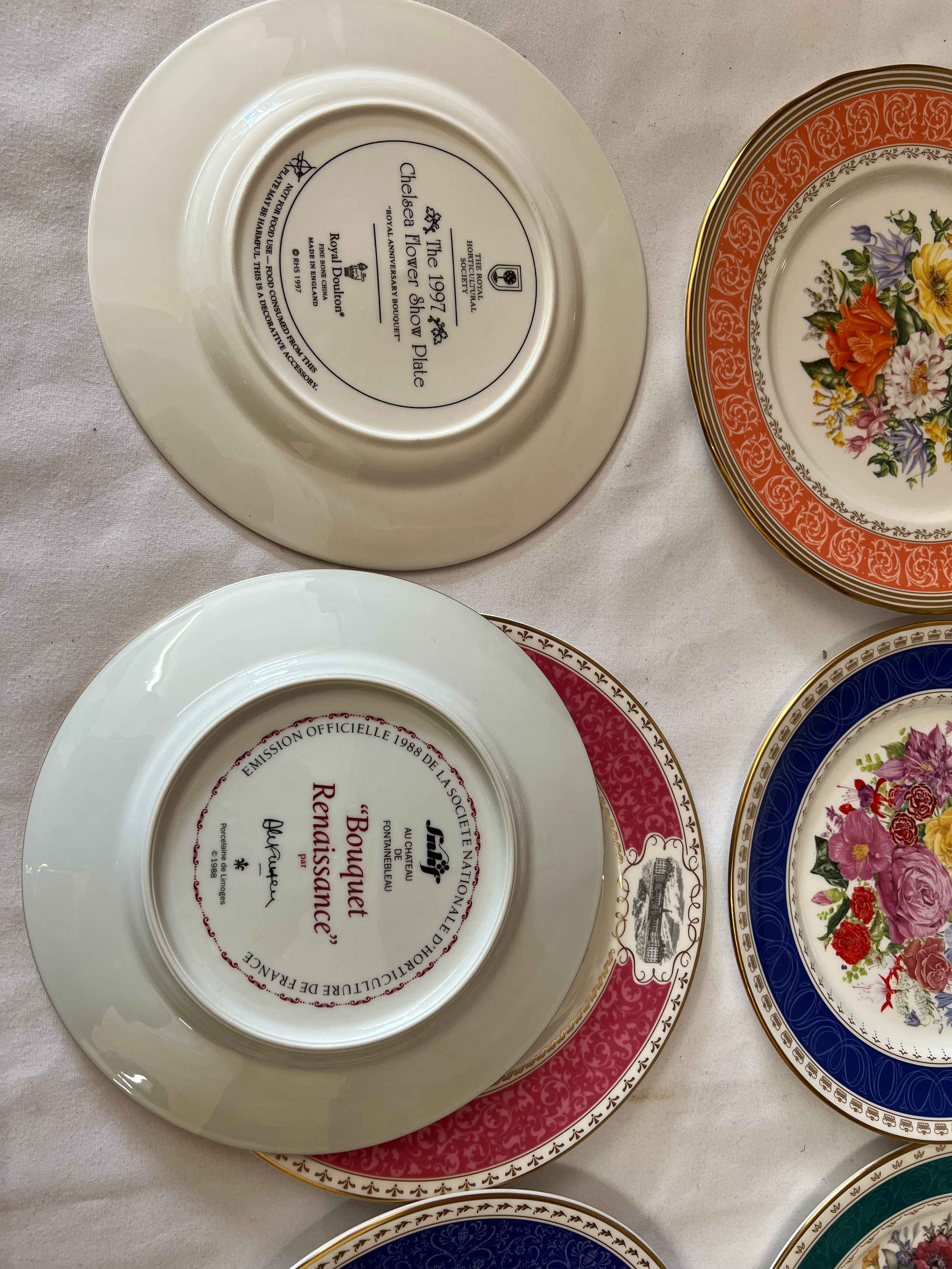 A set of 15 Royal Doulton plates for The Roal Horticultural Society Chelsea Flower Show Plates - Image 3 of 3