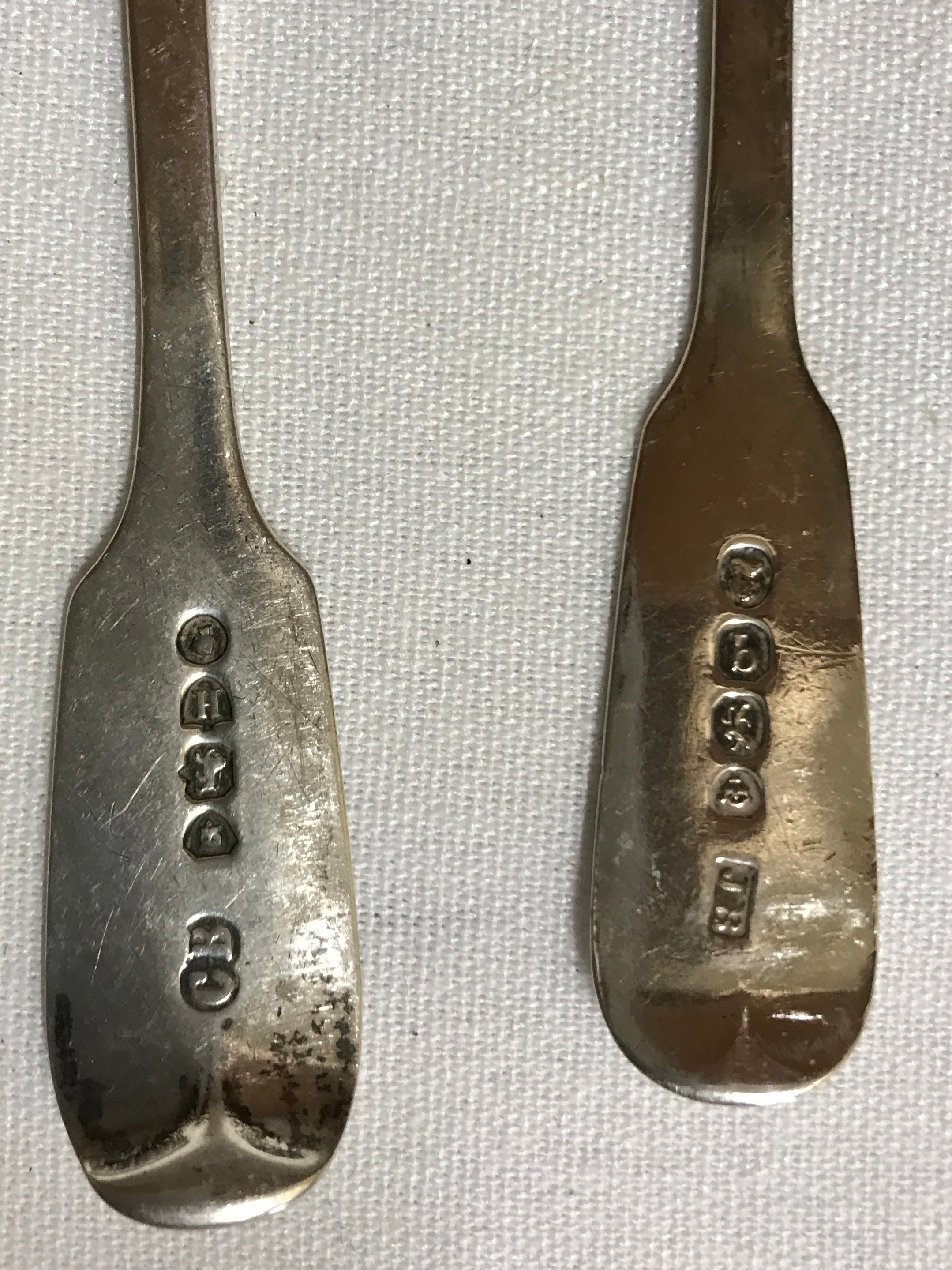Fourteen hallmarked silver spoons to include 5 matching fiddle pattern teaspoons Exeter 1881, 3 - Image 6 of 10