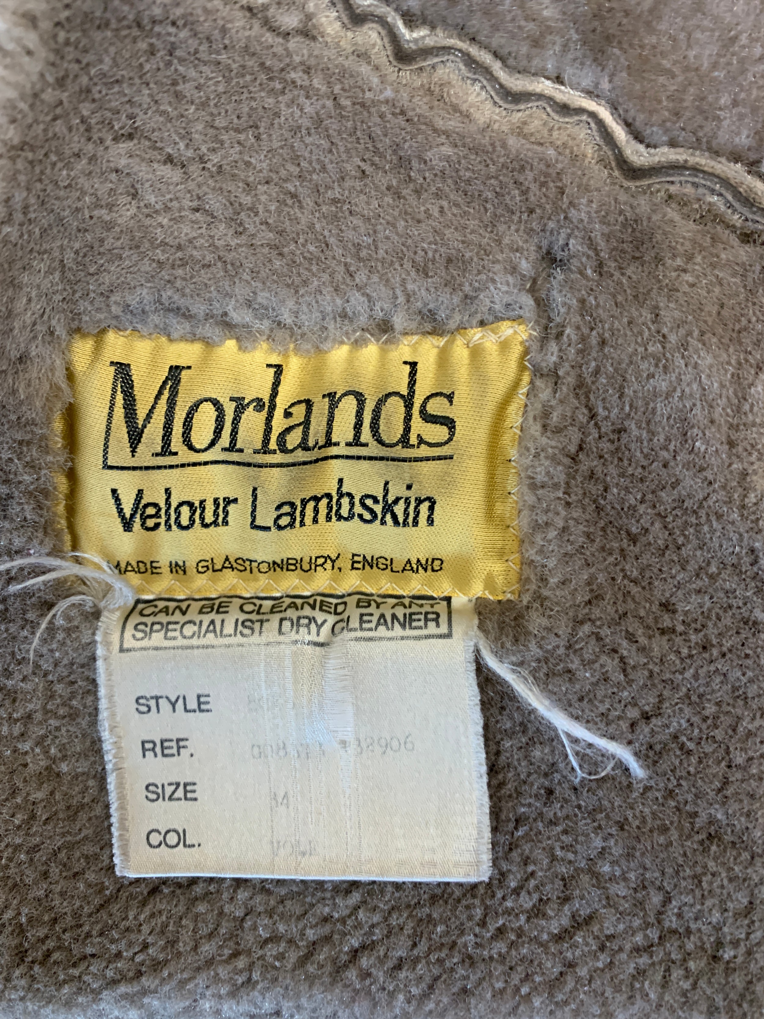 A moorlands vintage sheepskin jacket marked size 34. Shoulder to hem 86cm. - Image 4 of 5