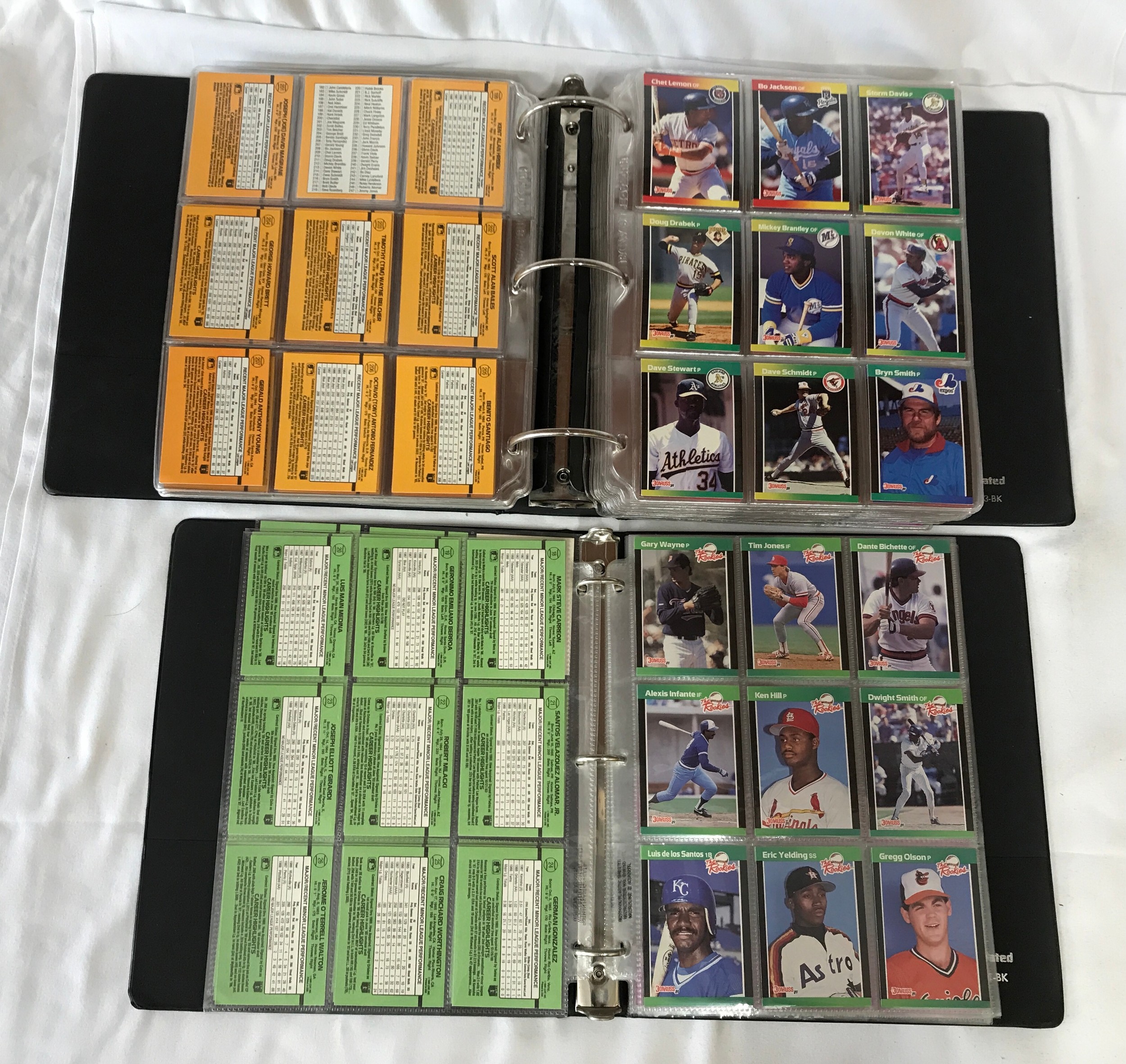 A collection of folders containing a complete set dated 1989 of Donruss baseball cards, a mix of - Image 3 of 6