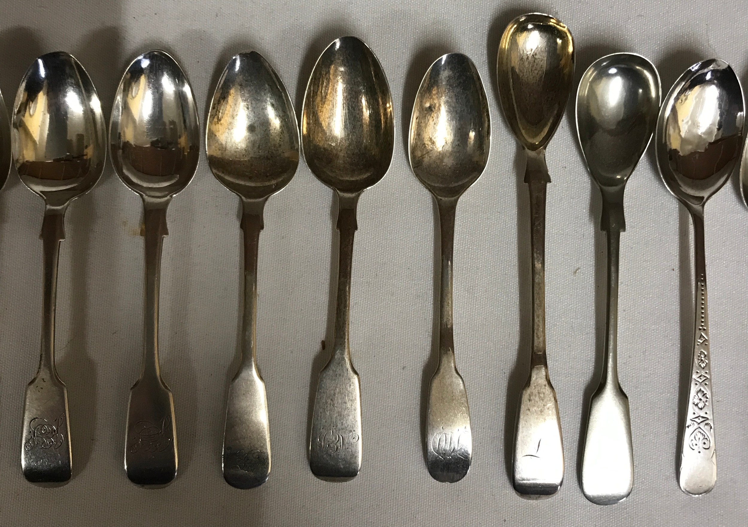 Fourteen hallmarked silver spoons to include 5 matching fiddle pattern teaspoons Exeter 1881, 3 - Image 3 of 10