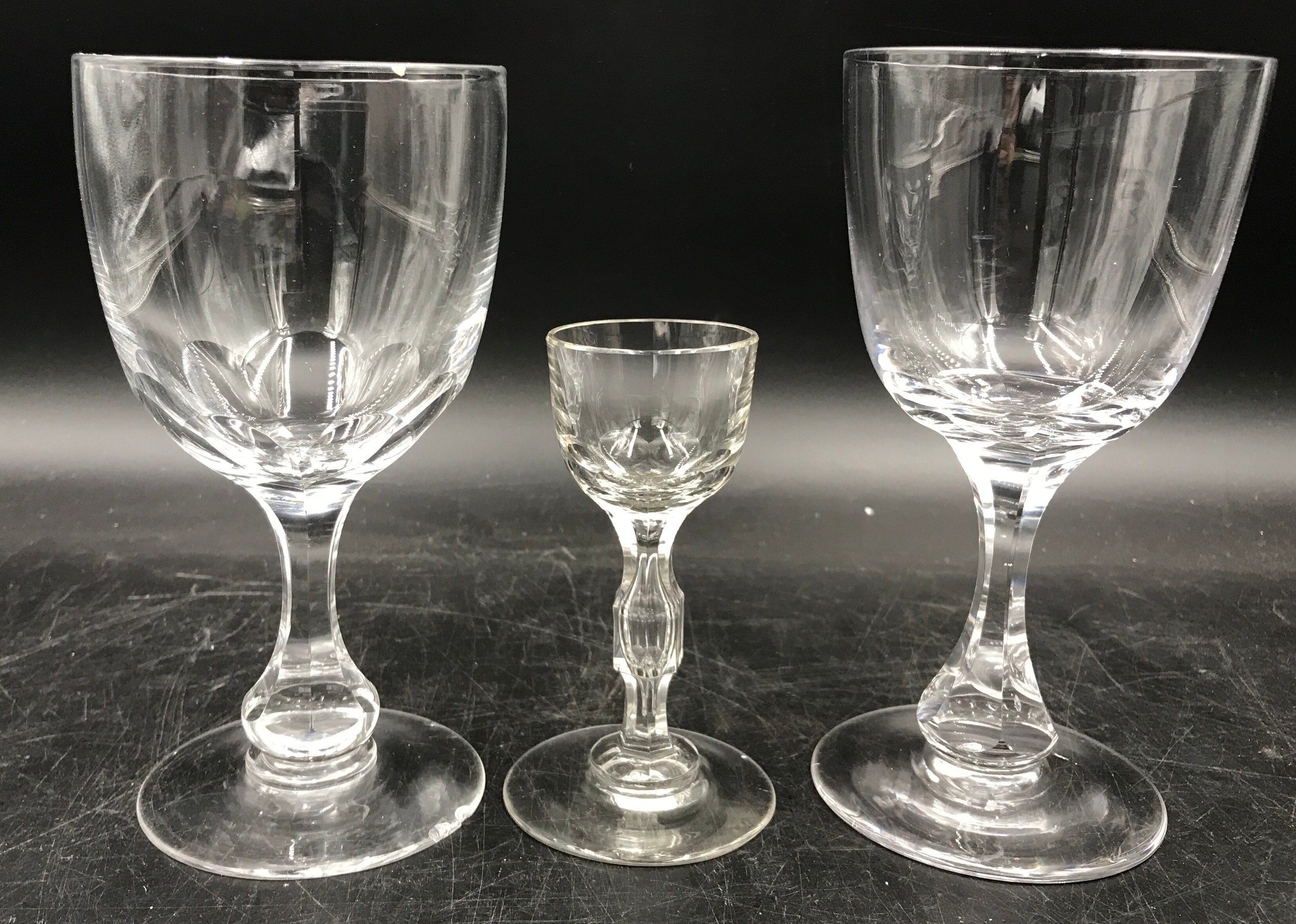 Six various drinking glasses, three with hollow stems. Tallest measuring at 17cm. - Image 3 of 3