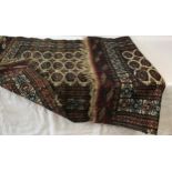 Oriental style silk rug measuring 90cm x 150cm.