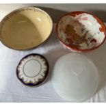Ceramics and glass to include an oriental bowl, Cumnock pottery bowl Parritce, lidded trinket box,