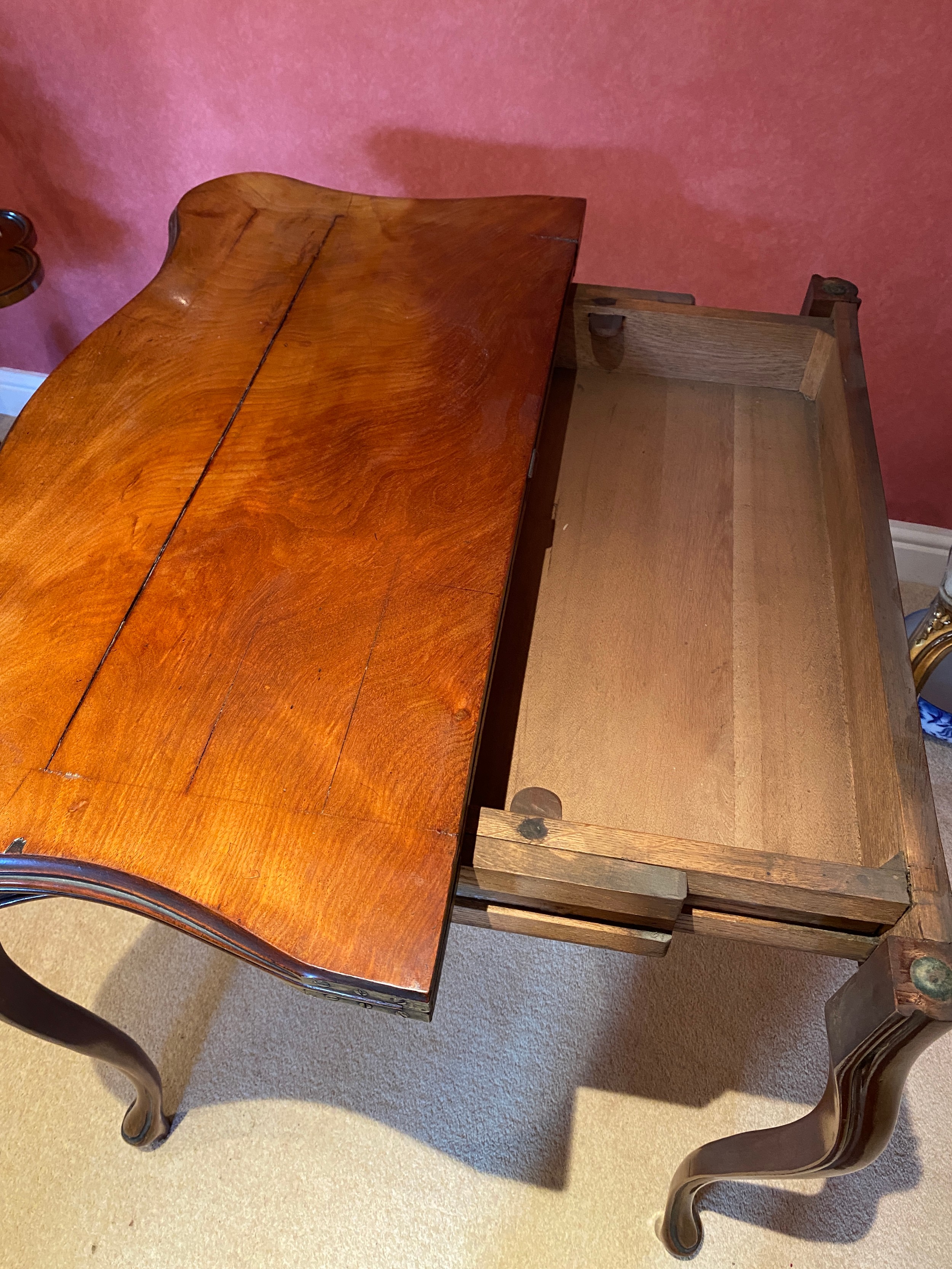 A continental mahogany carved card table with pull out drawer to support top. 82 w x 41.5 d x 77.5cm - Image 5 of 7