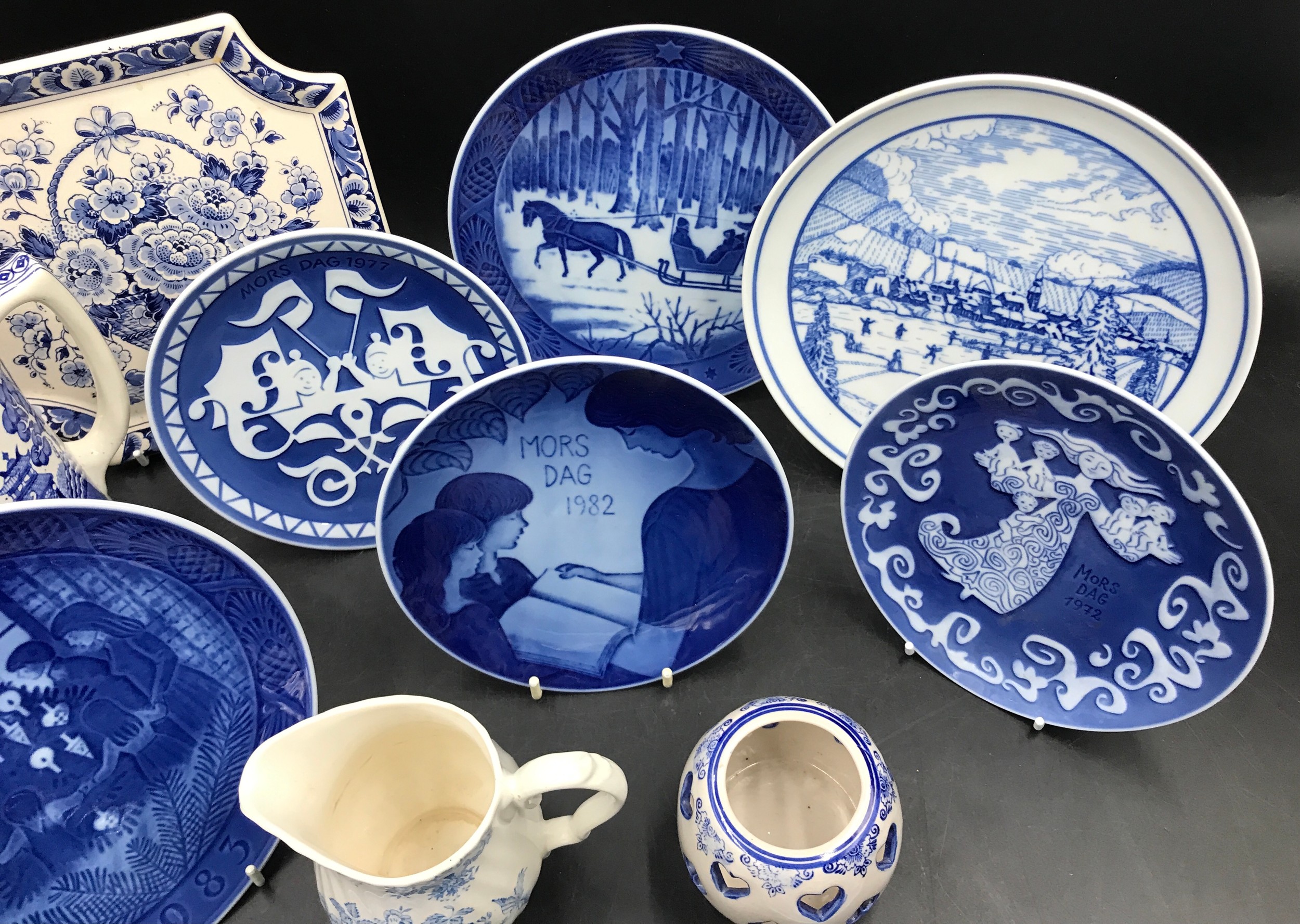 Ceramics to include nine plates, five Royal Copenhagen to commemorate Mother's Day in Denmark, two - Image 3 of 6