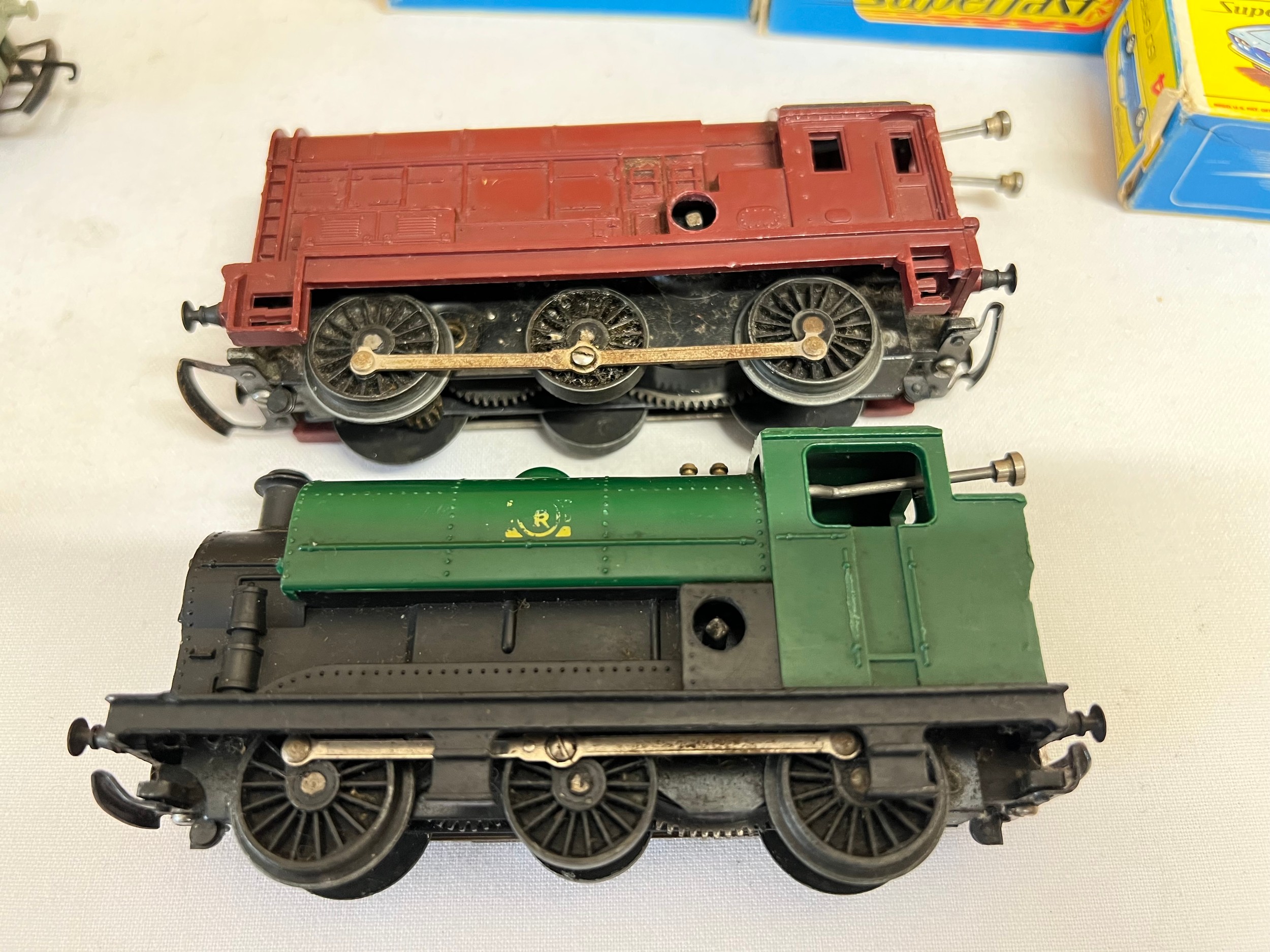 A collection of Matchbox Superfast diecast toys and Triang trains and carriages to include - Image 5 of 6