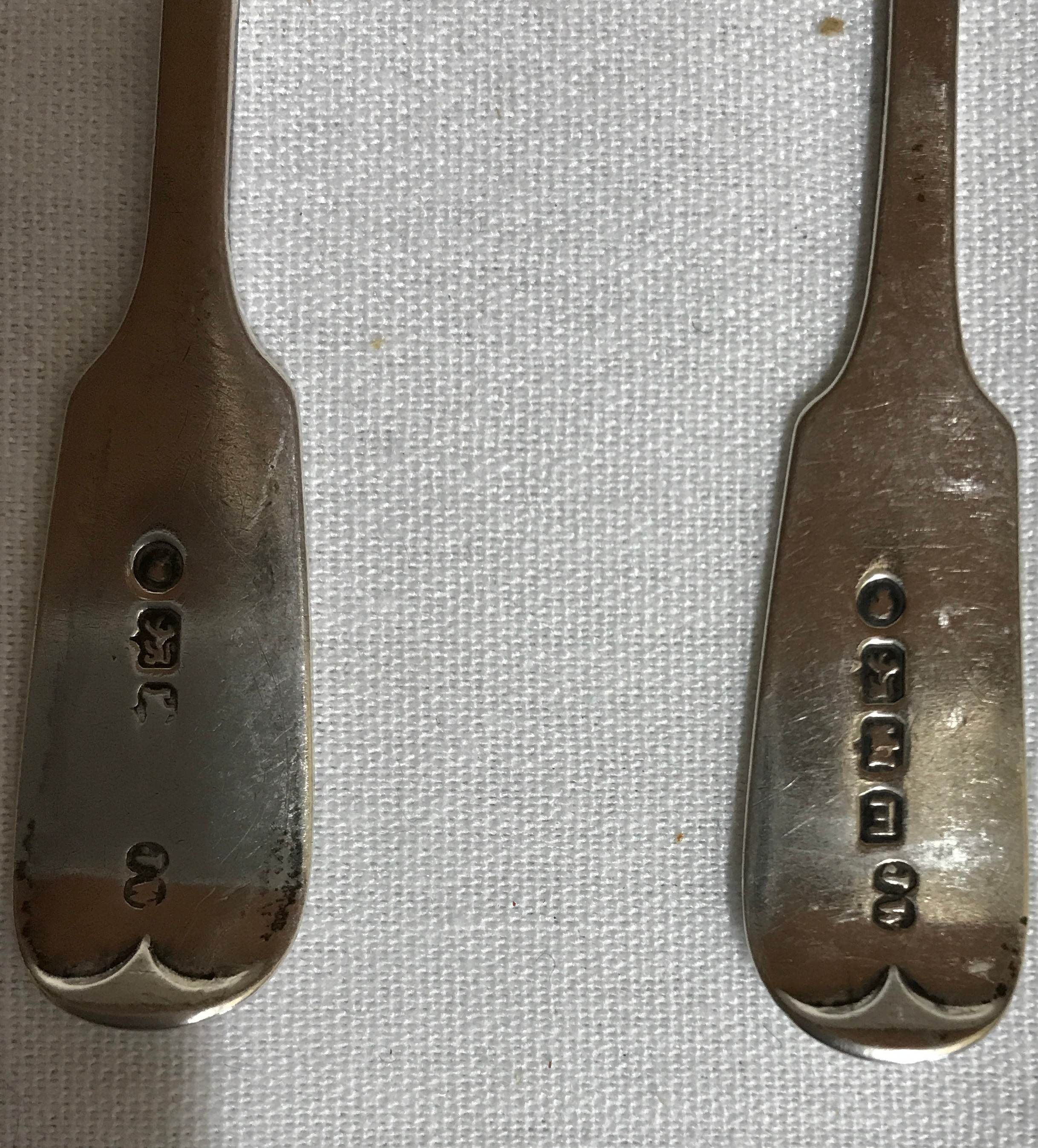 Fourteen hallmarked silver spoons to include 5 matching fiddle pattern teaspoons Exeter 1881, 3 - Image 5 of 10