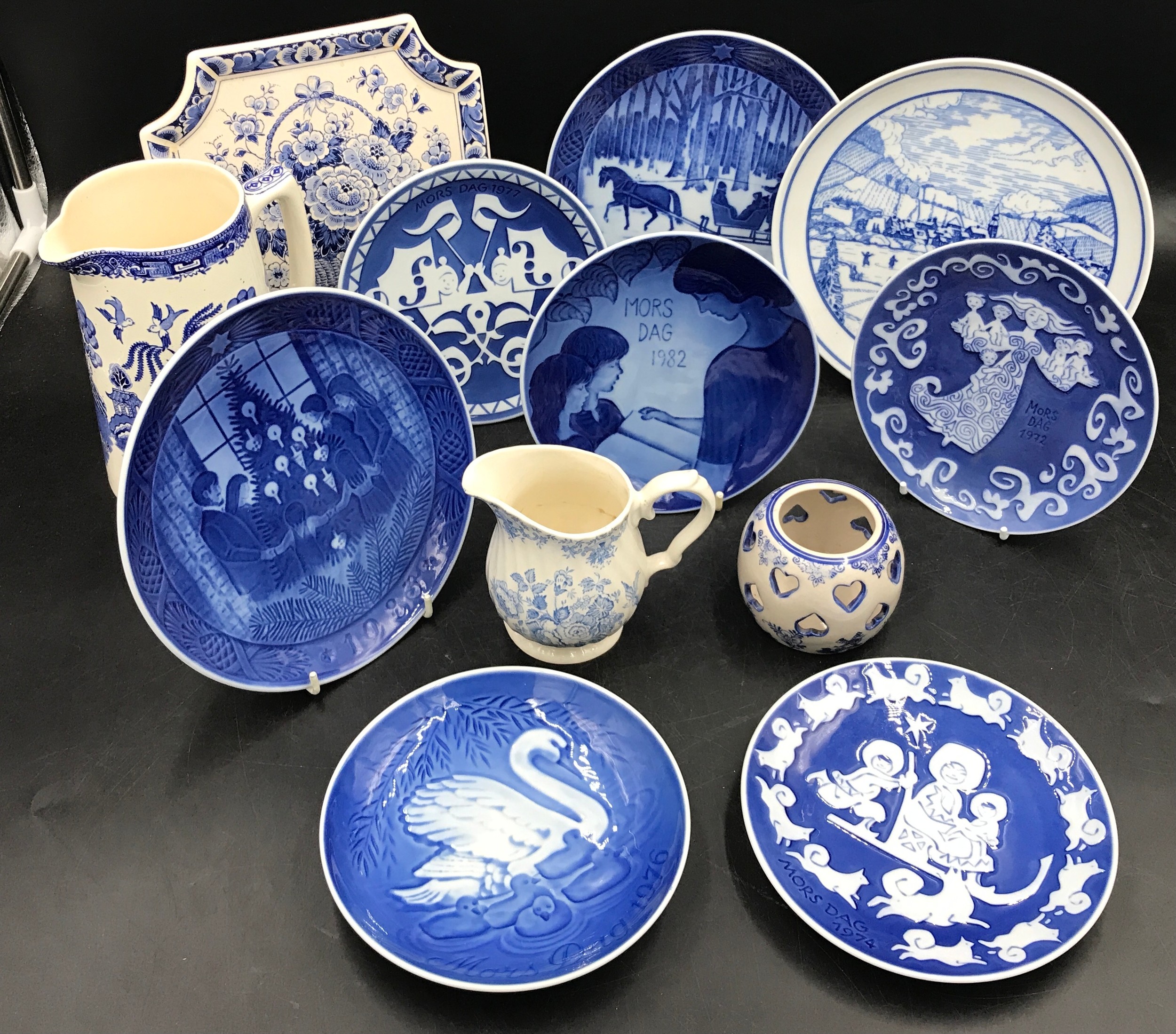 Ceramics to include nine plates, five Royal Copenhagen to commemorate Mother's Day in Denmark, two