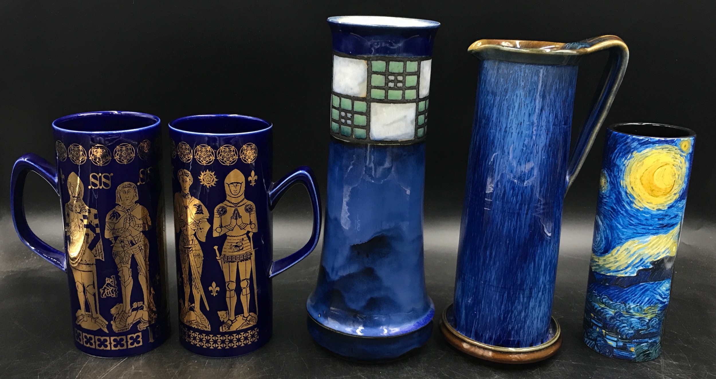 A collection of blue ceramics to include a pair of Hornsea Pottery York and Lancaster War of the