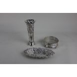 A late Victorian silver vase with pierced scroll and fluted decoration (lacks glass liner) Sheffield