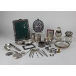 An Edward VII silver topped glass inkwell London 1901, 5.5cm together with a wide assortment of