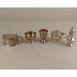 A George VI silver three piece cruet set of salt, pepper pot and mustard pot with cover, Mappin