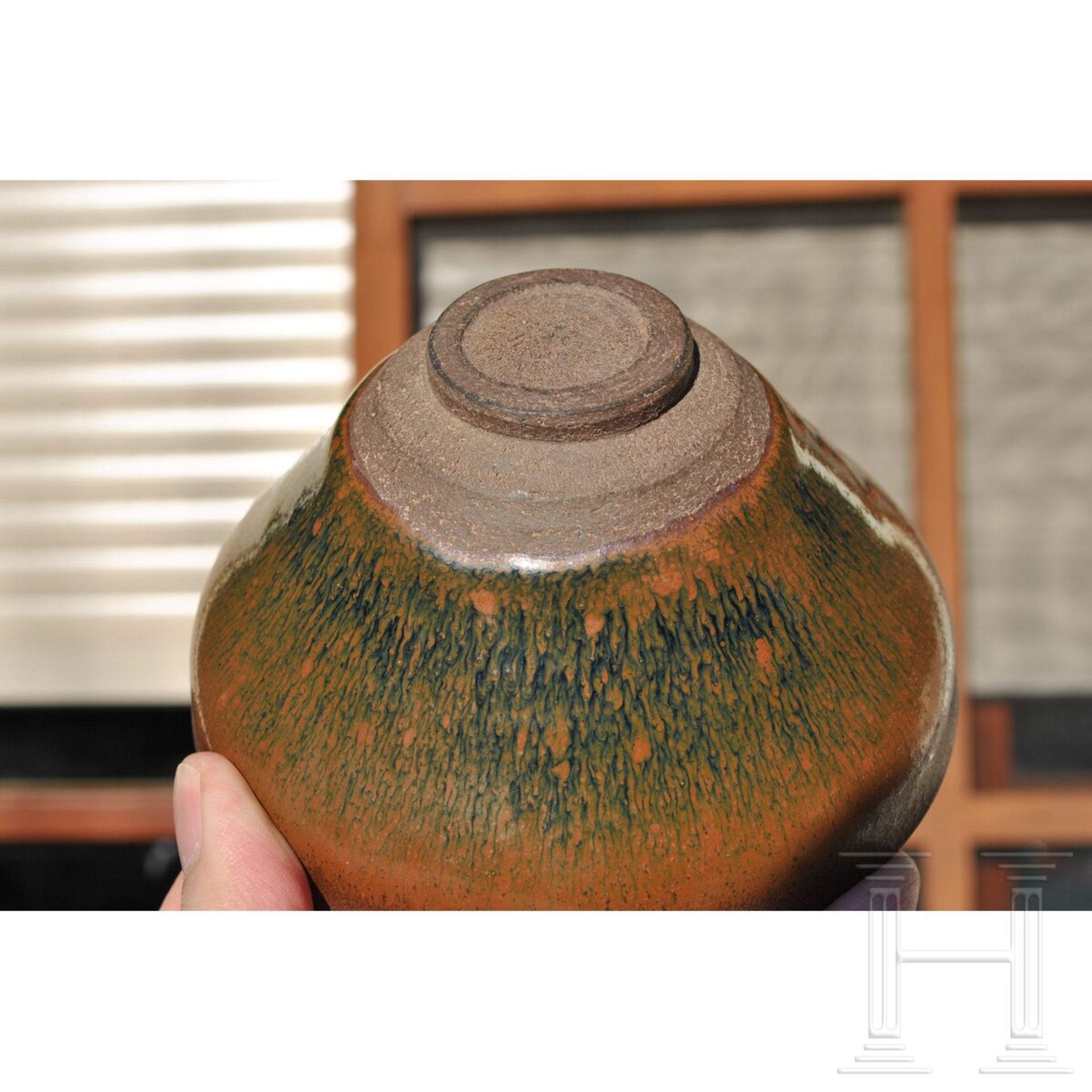 Jianyao-Teeschale mit schwarz-brauner Hasenfell-Glasur, Song-Dynastie (12. - 13. Jhdt.) - Bild 17 aus 19