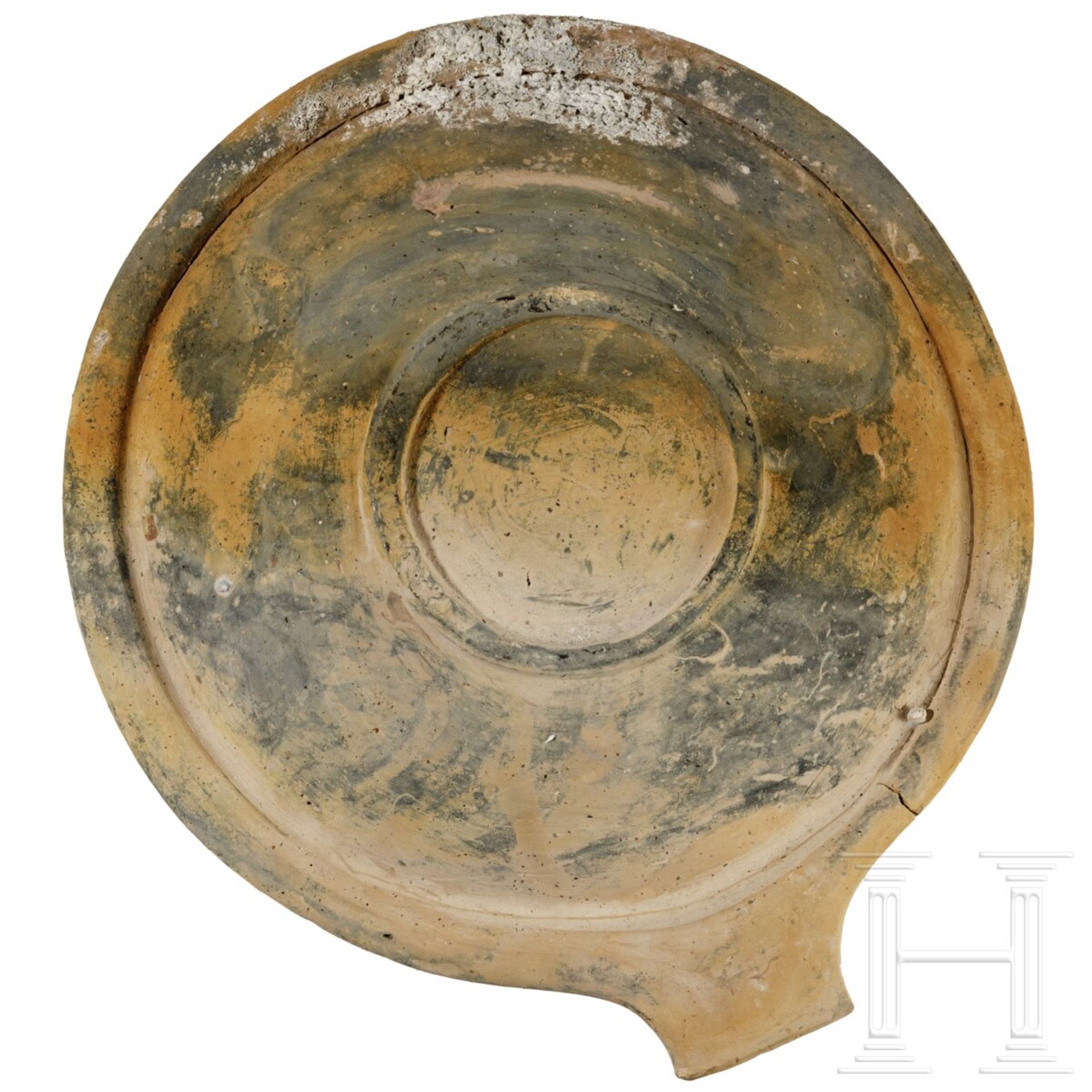 Reibschale aus Ton mit Quarzsandauflage (mortarium), römisch, 1. - 4. Jhdt. n. Chr. - Bild 4 aus 5