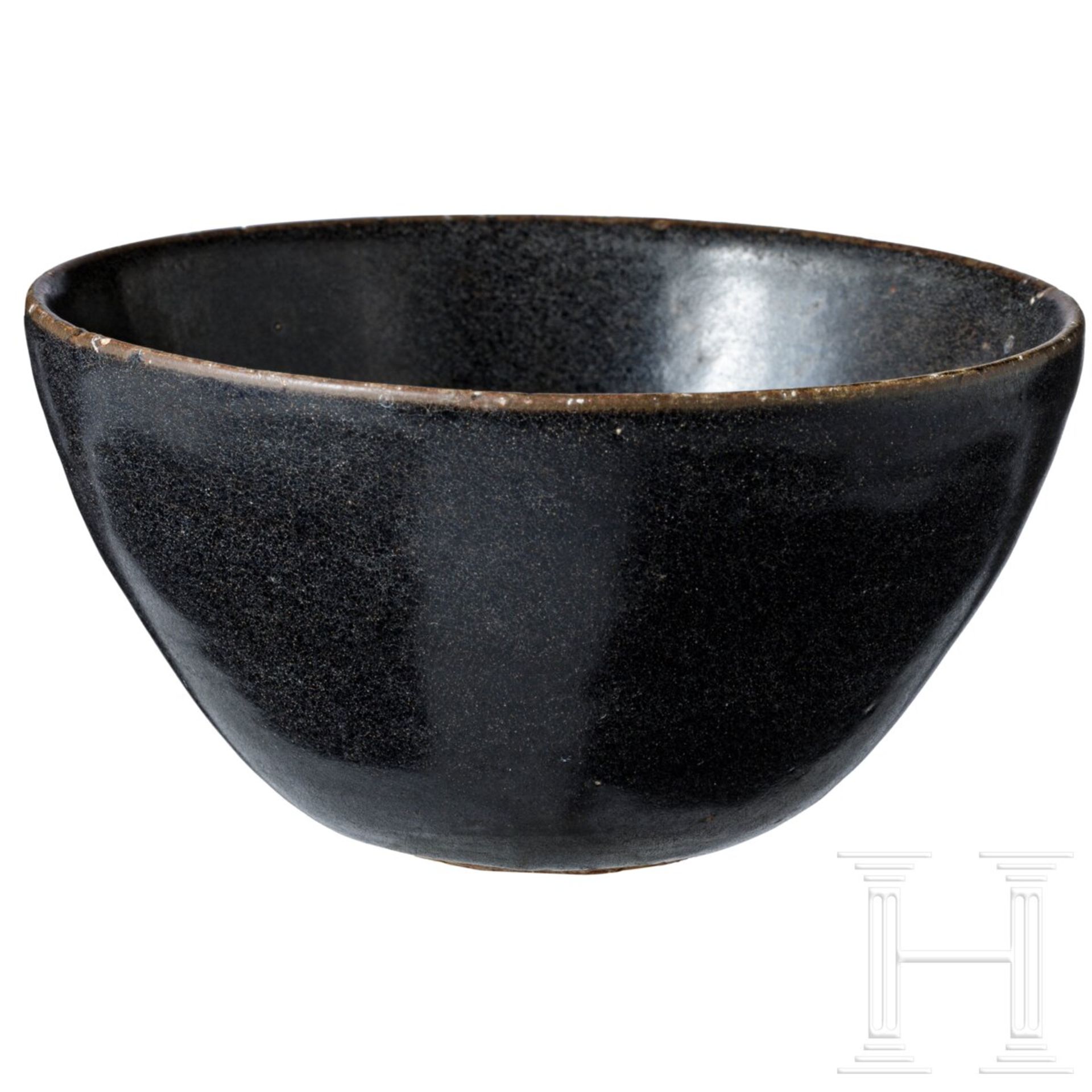 Jizhou-Teeschale, schwarz glasiert, südliche Song-Dynastie (12. - 13. Jhdt.) - Bild 3 aus 17