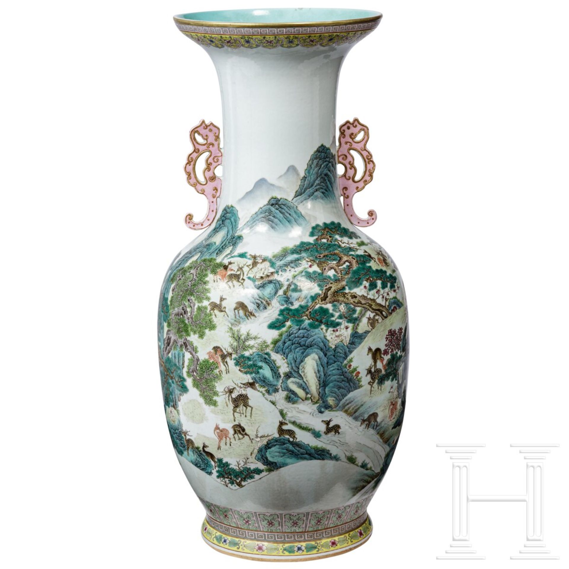 Monumentale Famille-rose-Vase mit "Hundert-Hirsche-Dekor", späte Qing-Dynastie oder frühe Republik,  - Bild 2 aus 24