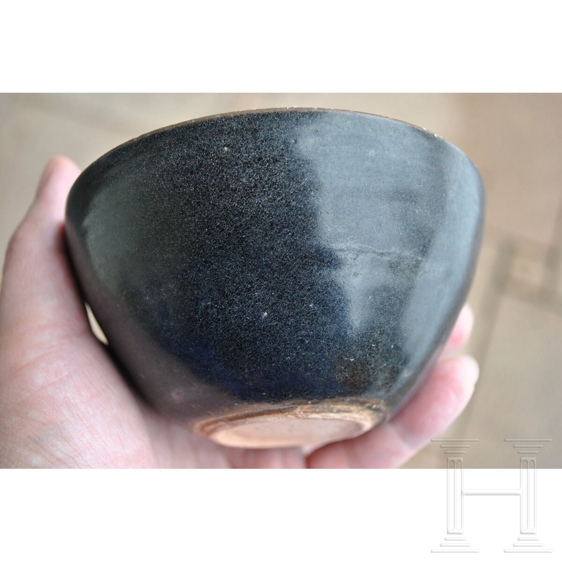 Jizhou-Teeschale, schwarz glasiert, südliche Song-Dynastie (12. - 13. Jhdt.) - Bild 10 aus 17