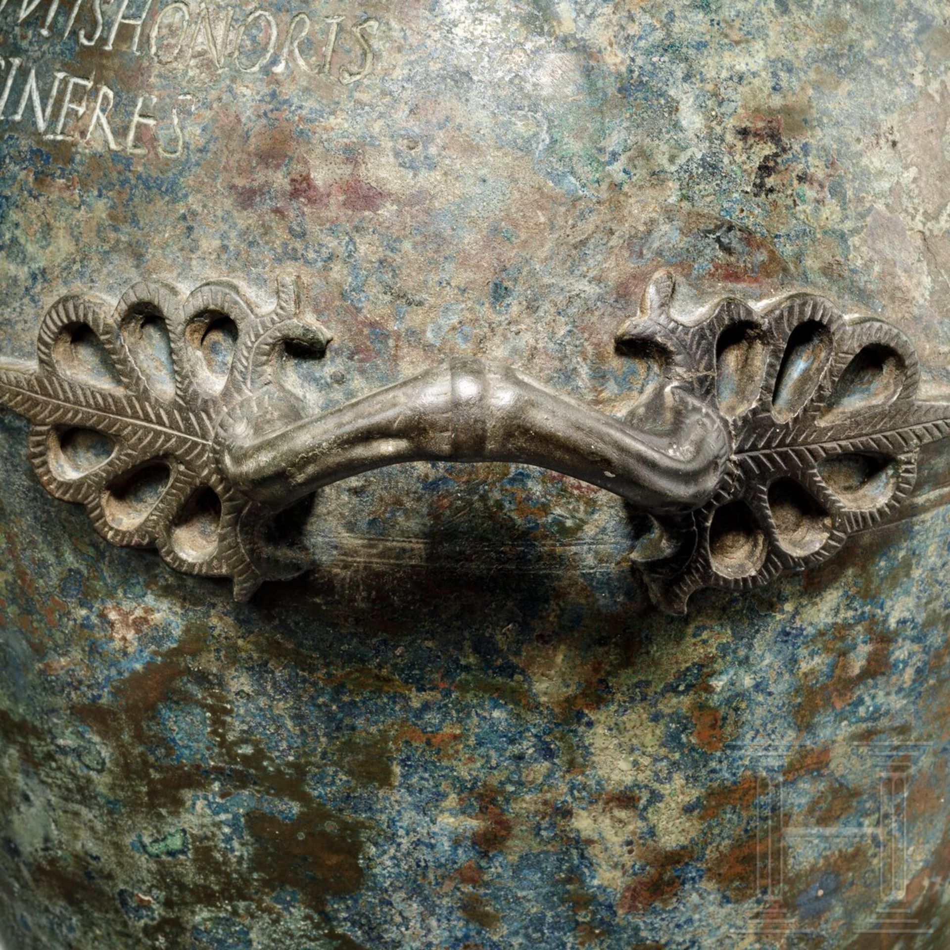 Bronzeurne mit kalligraphisch ausgefeiltem, tiefsinnigem Epigramm, römisch, 1. - 2. Jhdt. - Bild 7 aus 12