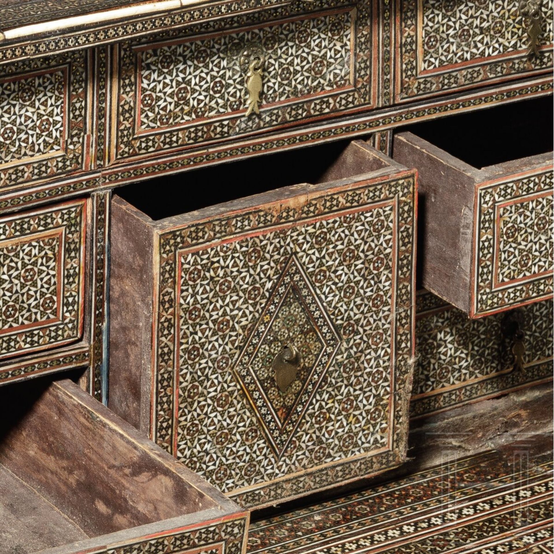 Kabinettkästchen mit reichem Shiras-Dekor, Persien, 1. Hälfte 19. Jhdt. - Image 5 of 5