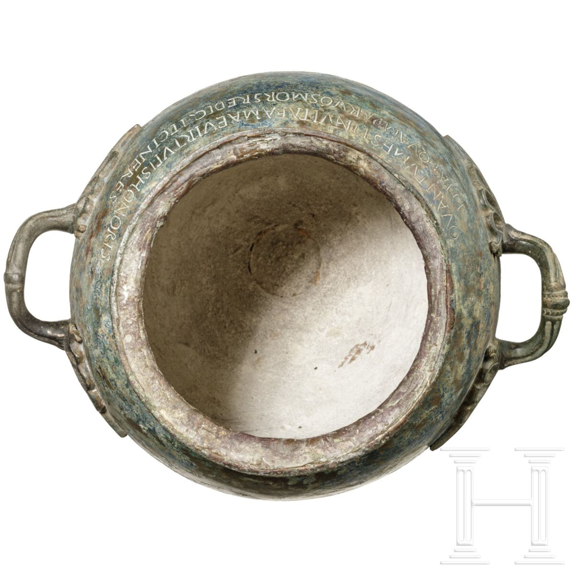 Bronzeurne mit kalligraphisch ausgefeiltem, tiefsinnigem Epigramm, römisch, 1. - 2. Jhdt. - Bild 8 aus 12