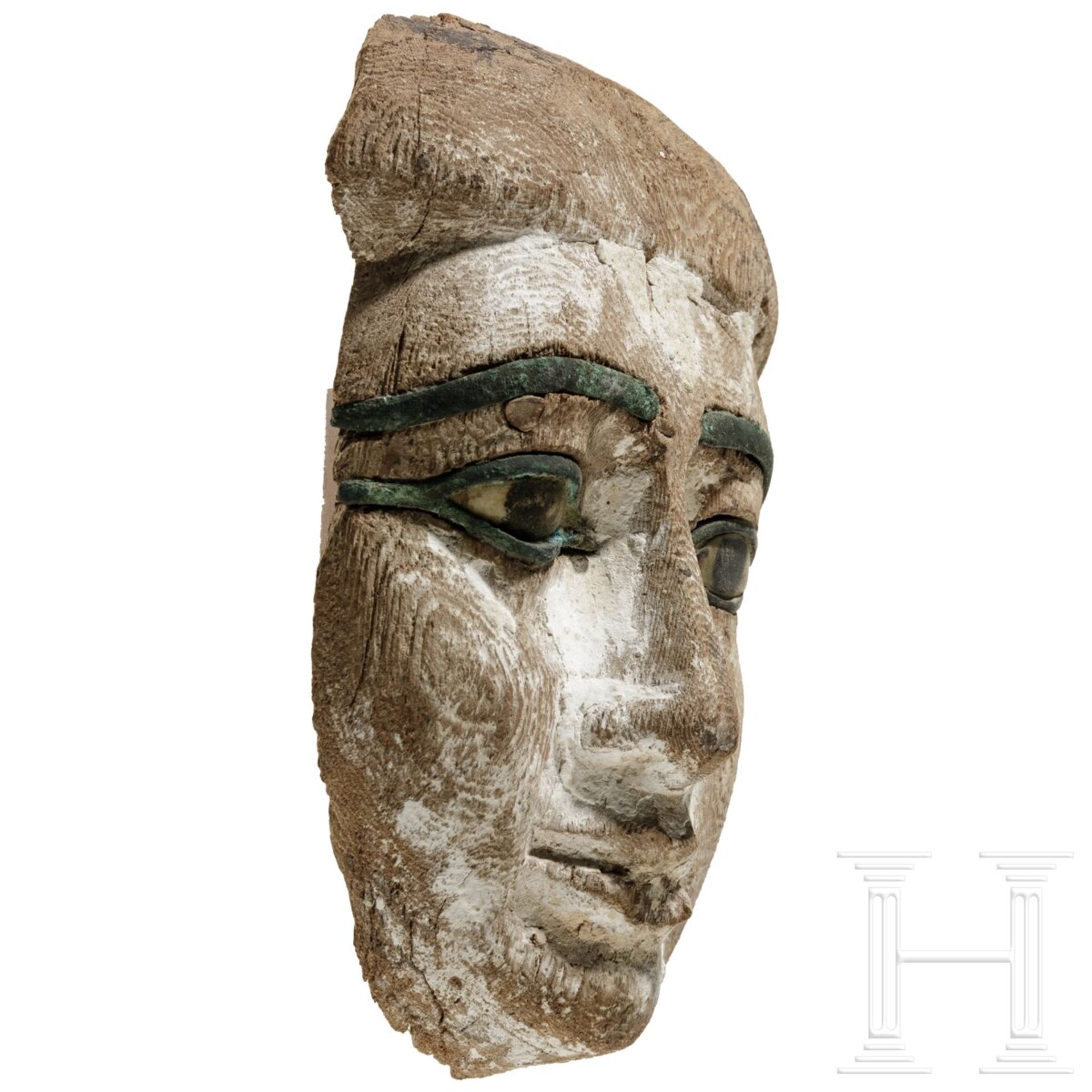 Eindrucksvolle Mumienmaske einer Dame, Ägypten, 2. Hälfte 2. Jtsd. v. Chr. - Bild 2 aus 4