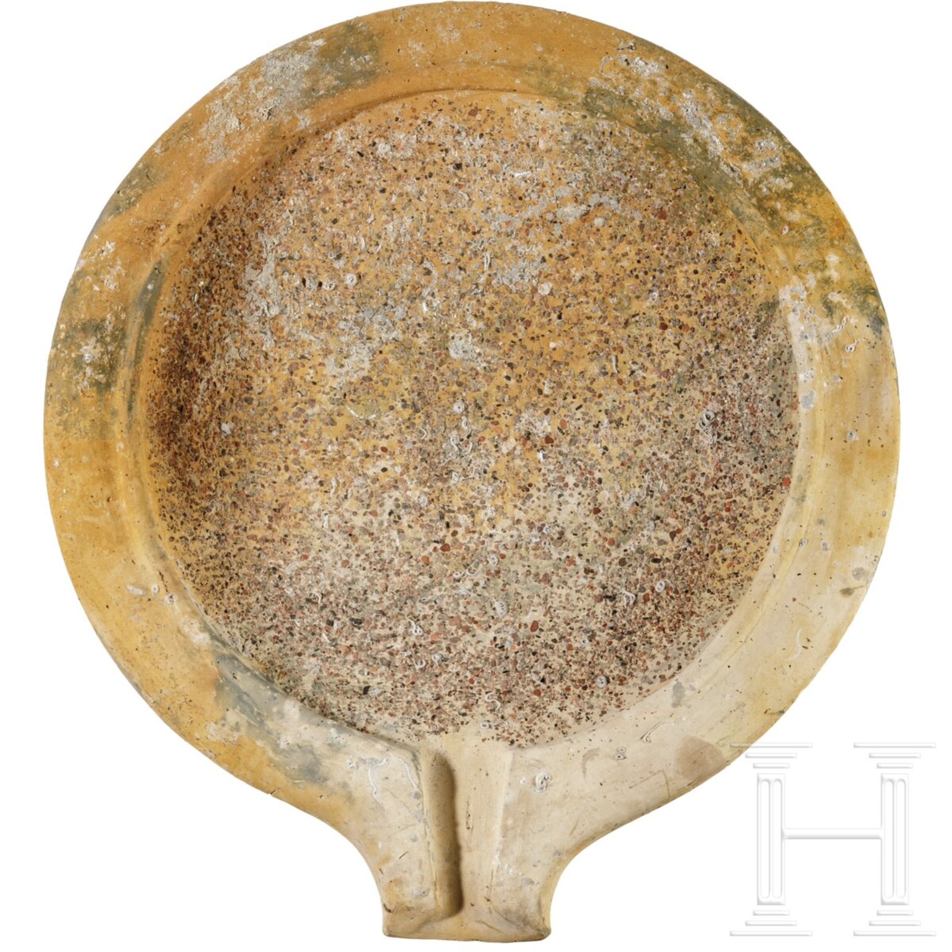 Reibschale aus Ton mit Quarzsandauflage (mortarium), römisch, 1. - 4. Jhdt. n. Chr. - Bild 3 aus 5