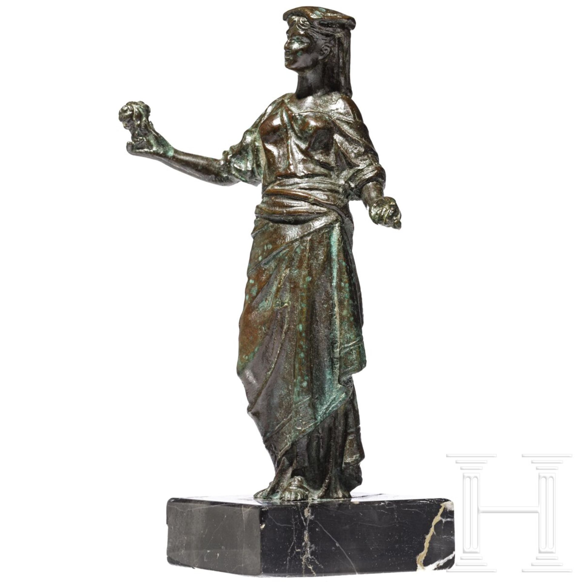 Bronzefigur einer römischen Dame, deutsch, 19. Jhdt. - Image 2 of 5