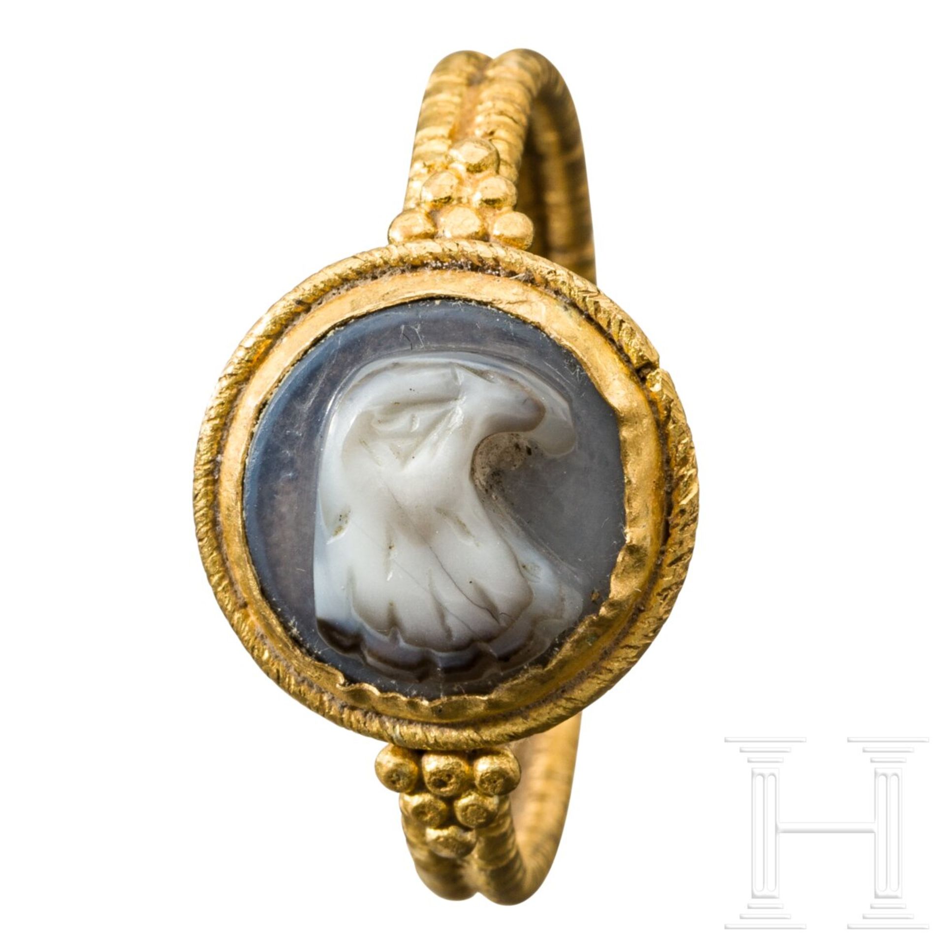 Goldener Ring mit Adlerkopf-Gemme im römischen Stil, 20. Jhdt. - Bild 2 aus 4
