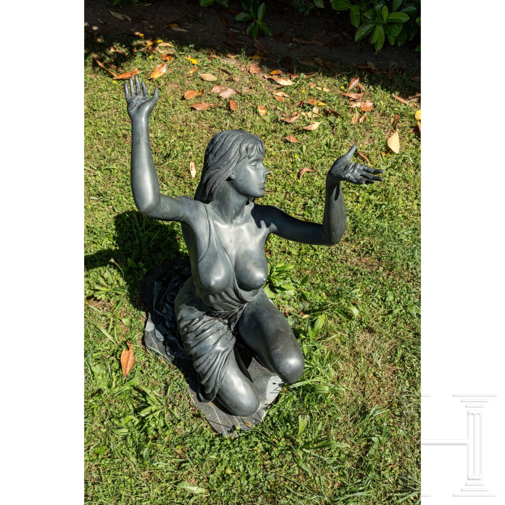 Bronze einer knienden Frau, 2. Hälfte 20. Jhdt. - Image 4 of 4