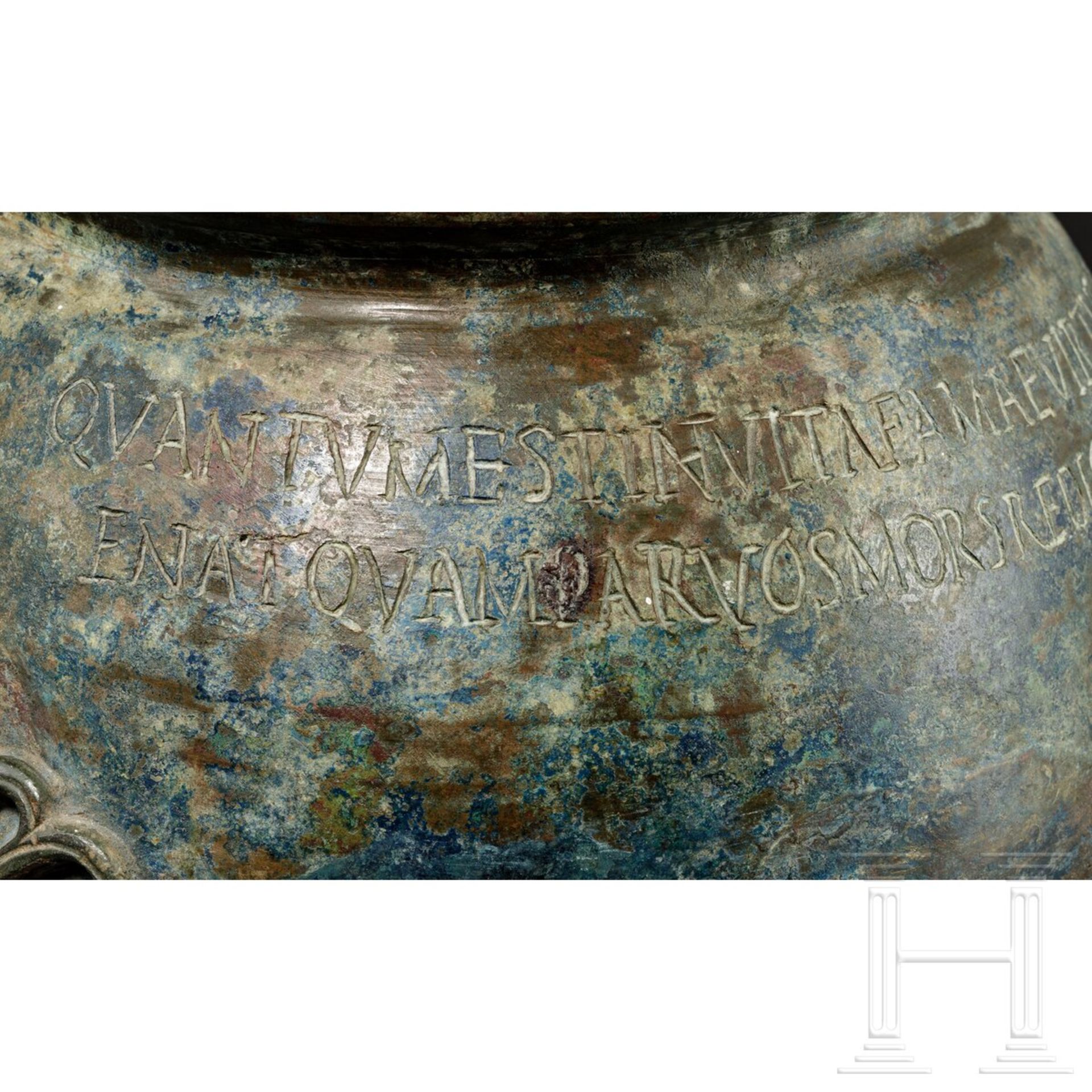 Bronzeurne mit kalligraphisch ausgefeiltem, tiefsinnigem Epigramm, römisch, 1. - 2. Jhdt. - Bild 2 aus 4