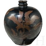 Seltene rostrot-schwarz glasierte Vase, China, wahrscheinlich Song-/Jin-Dynastie (960 - 1234), 12./1