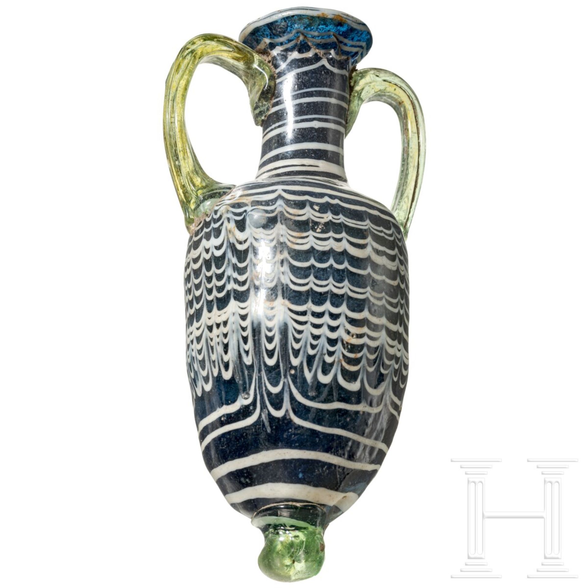 Polychromer Glas-Amphoriskos, hellenistisch, östlicher Mittelmeerraum, 2. - Mitte 1. Jhdt. v. Chr. - Bild 3 aus 4