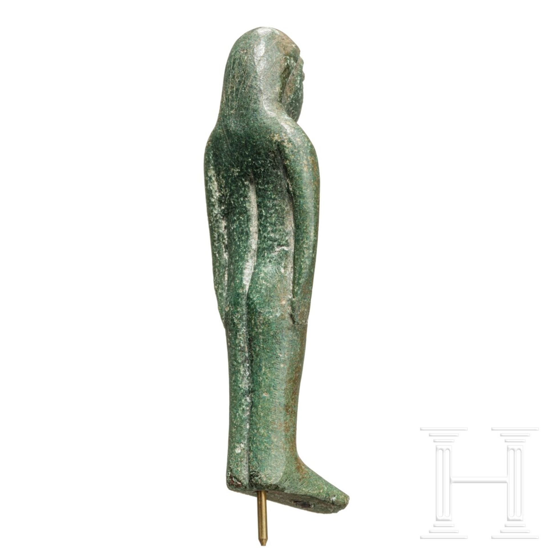 Bronzene Kore, etruskisch, 5. Jhdt. v. Chr.  - Bild 2 aus 4