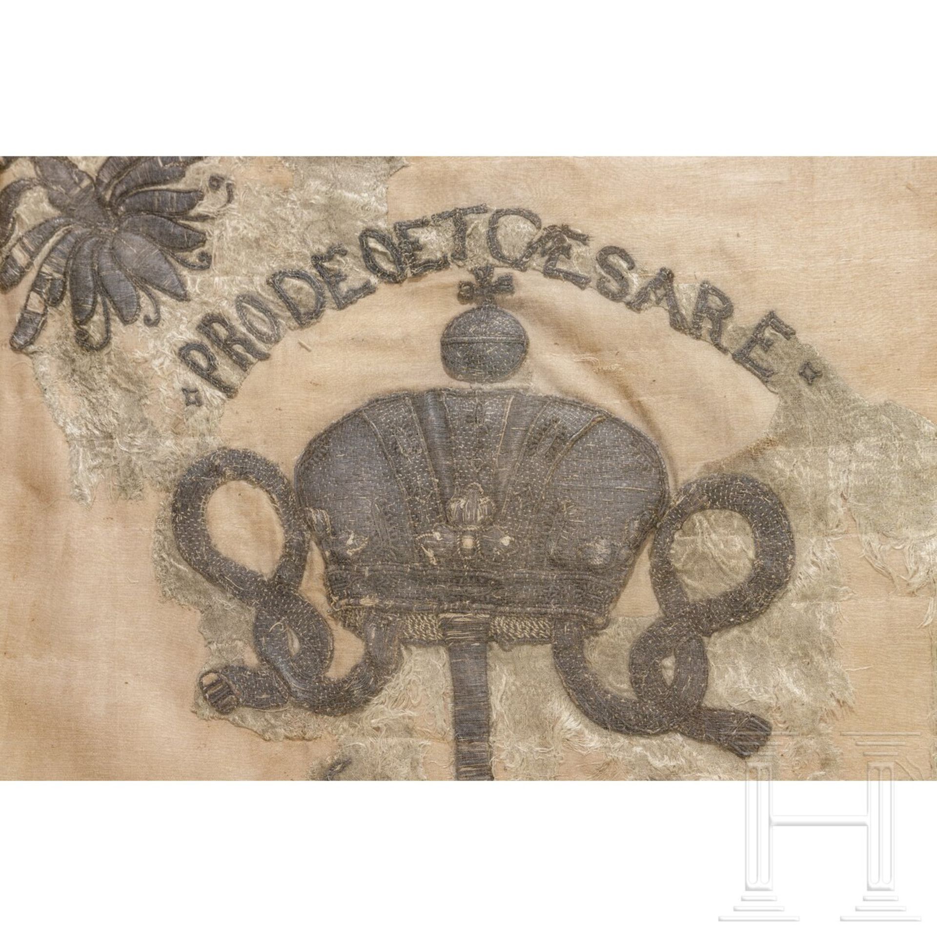 Kürassier-Leib-Standarte mit Fahnenspitze, -stange und -quasten aus der Regierungszeit Kaiser Leopol - Image 4 of 8