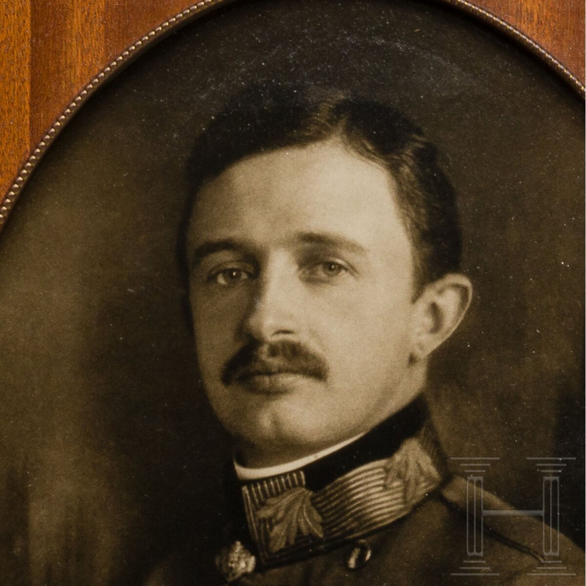 Portraitfoto Kaiser Karls I., Briefumschlag, Aktenmappe und Uhrenhalter, 1. Viertel 20. Jhdt. - Image 5 of 5