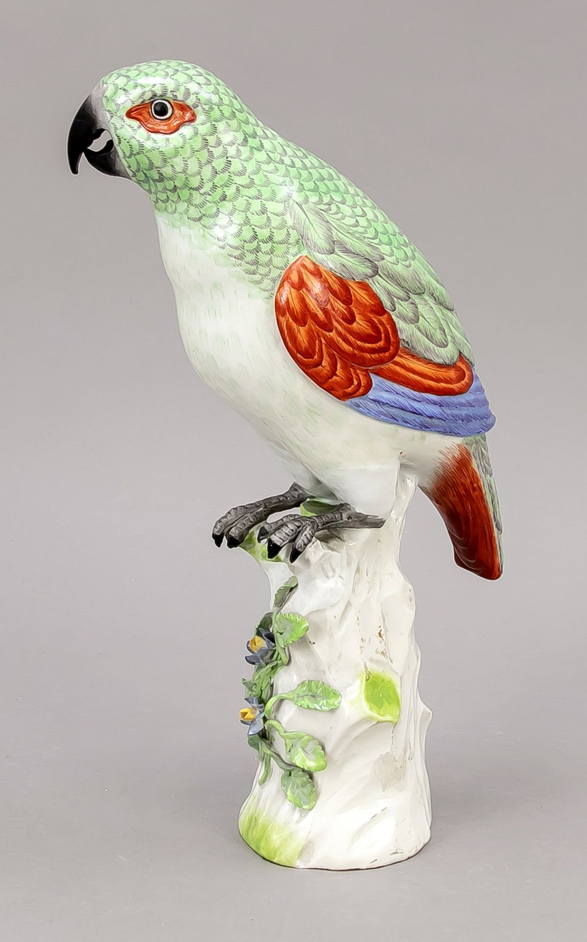 Parrot on a tree stump, Scheibe-Alsbach, Thuringia, 20th century, attached flowers on the tree - Image 2 of 3