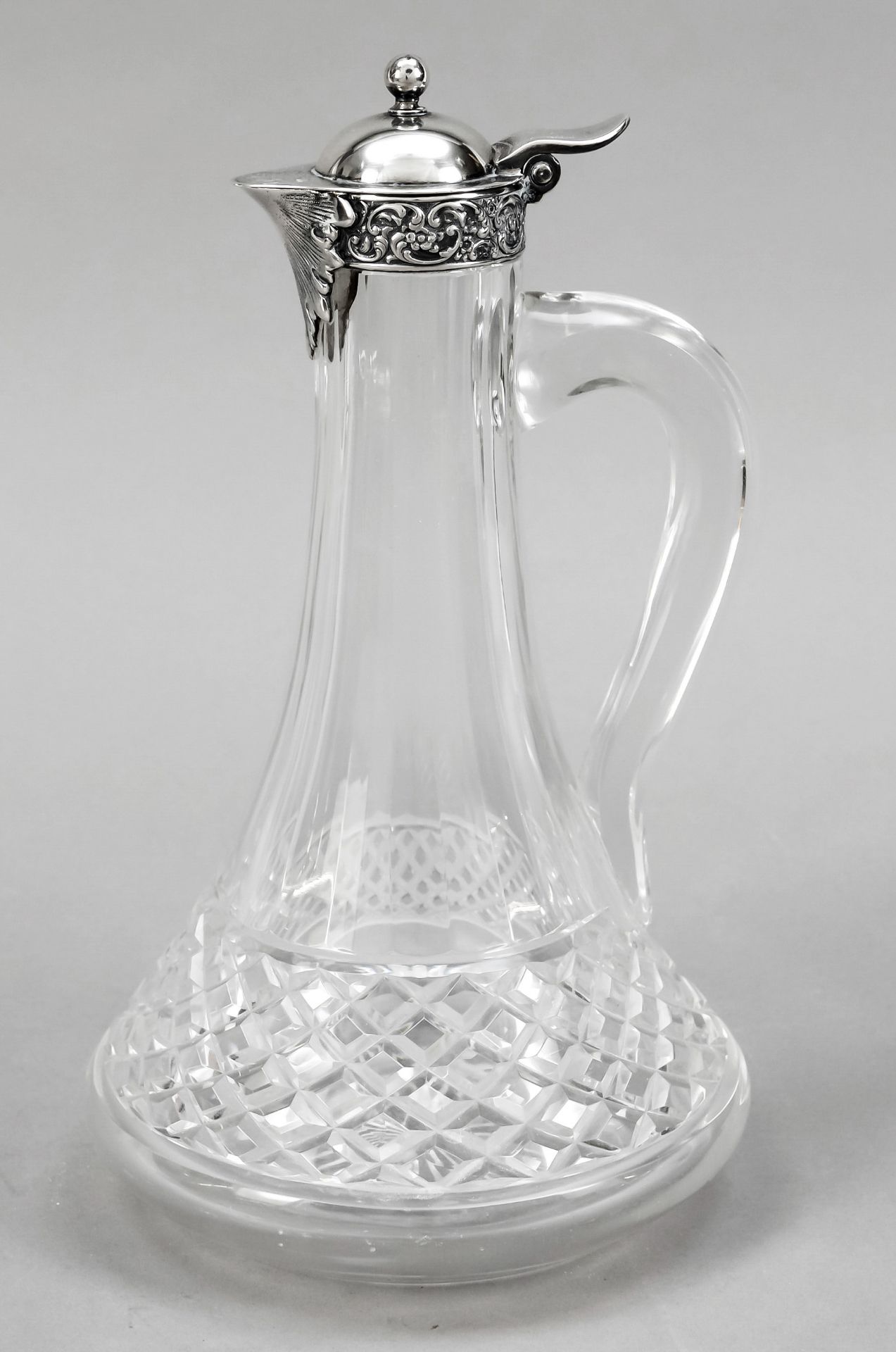 Carafe with silver mounting, USA, c. 1900, maker‘s mark Tiffany & Co., New York, Sterling silver