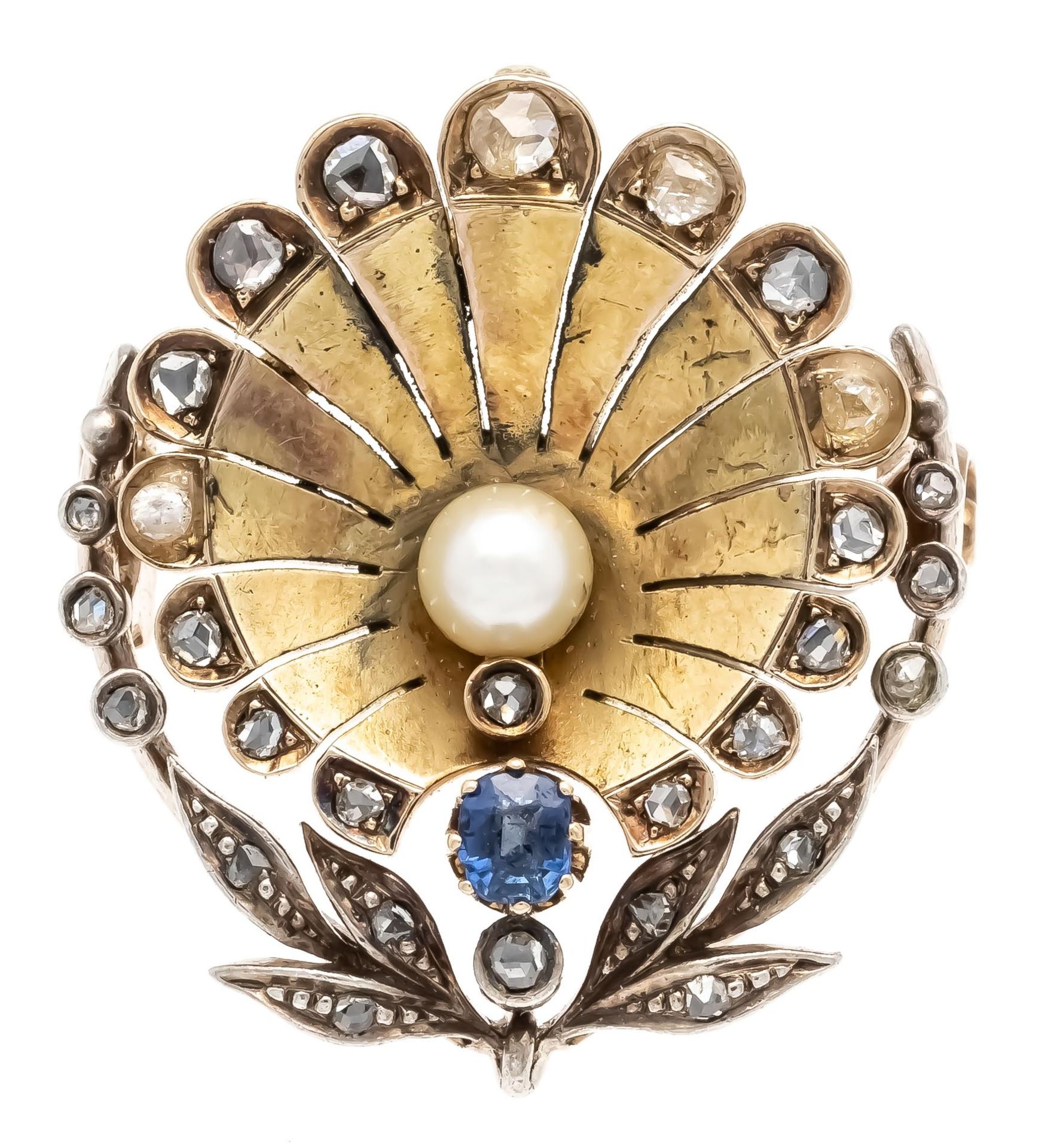 Art Nouveau flower brooch GG/WG 585/000 unstamped, tested, with one white pearl 4,8 mm, one oval